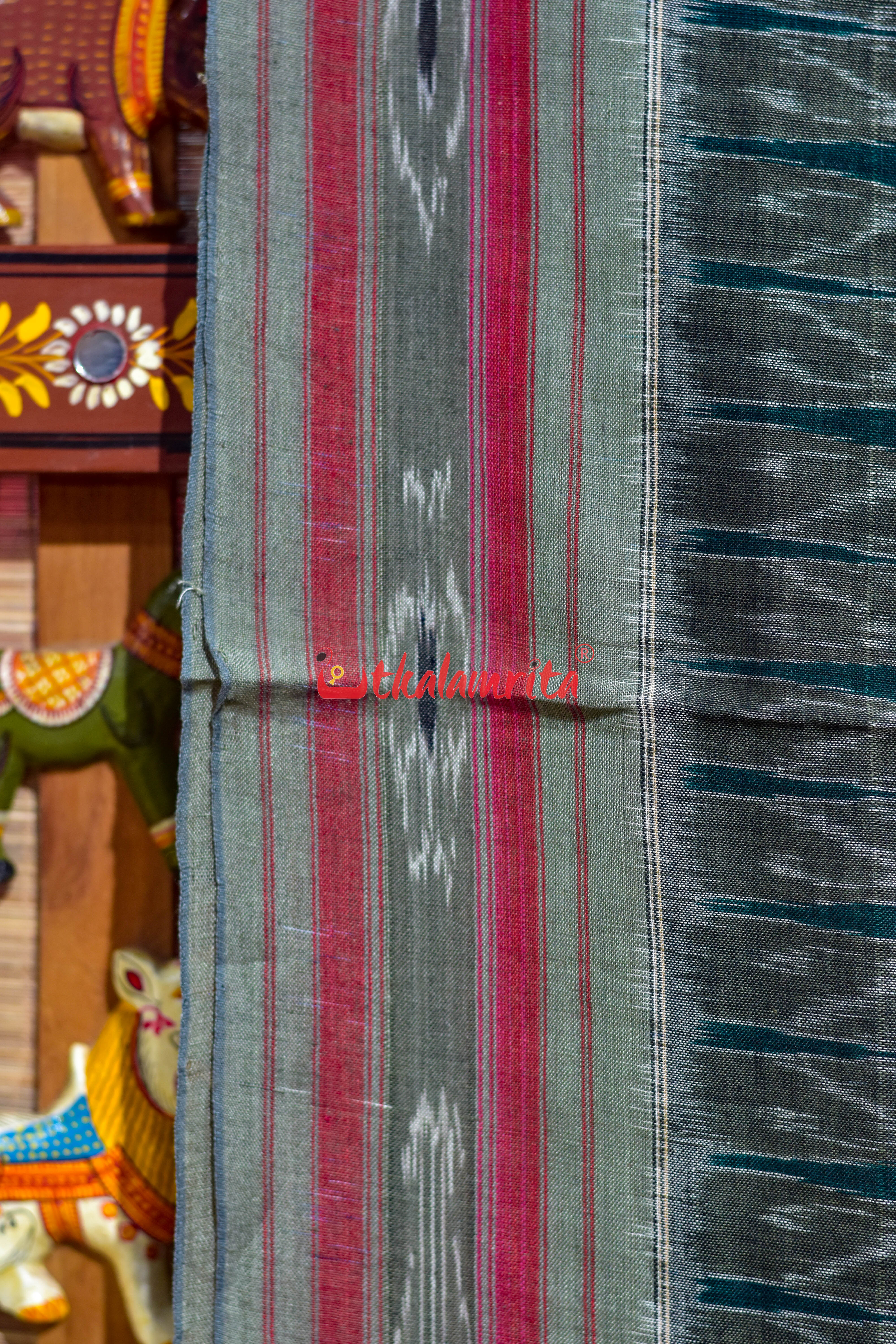 Dark Green Flower Kothi Pasapali Khandua Cotton Saree