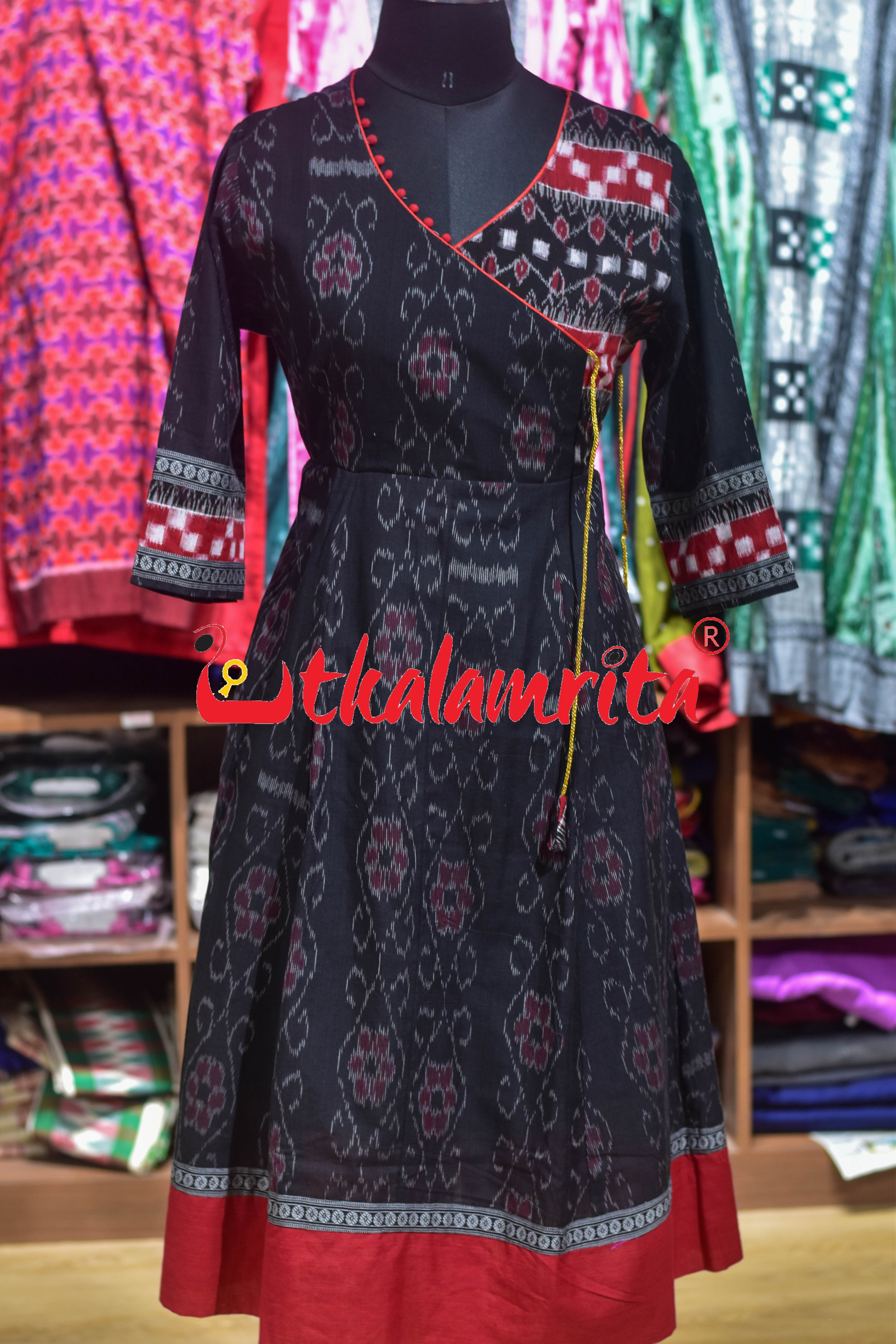 Black Flower Bandha Red Dhanpatri (Ladies' Gown)