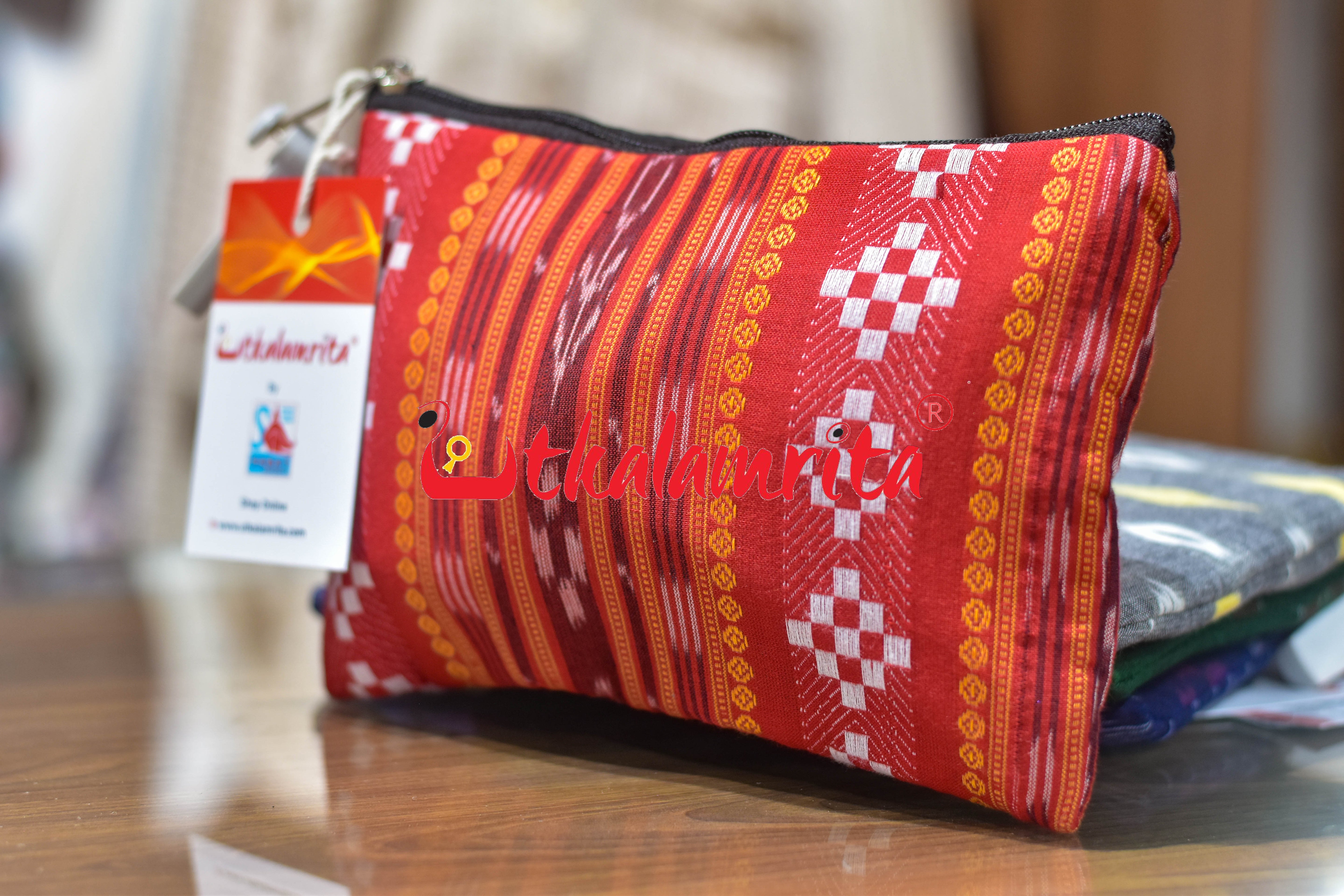 Red Dobby Pasapali Ikat Small Purse