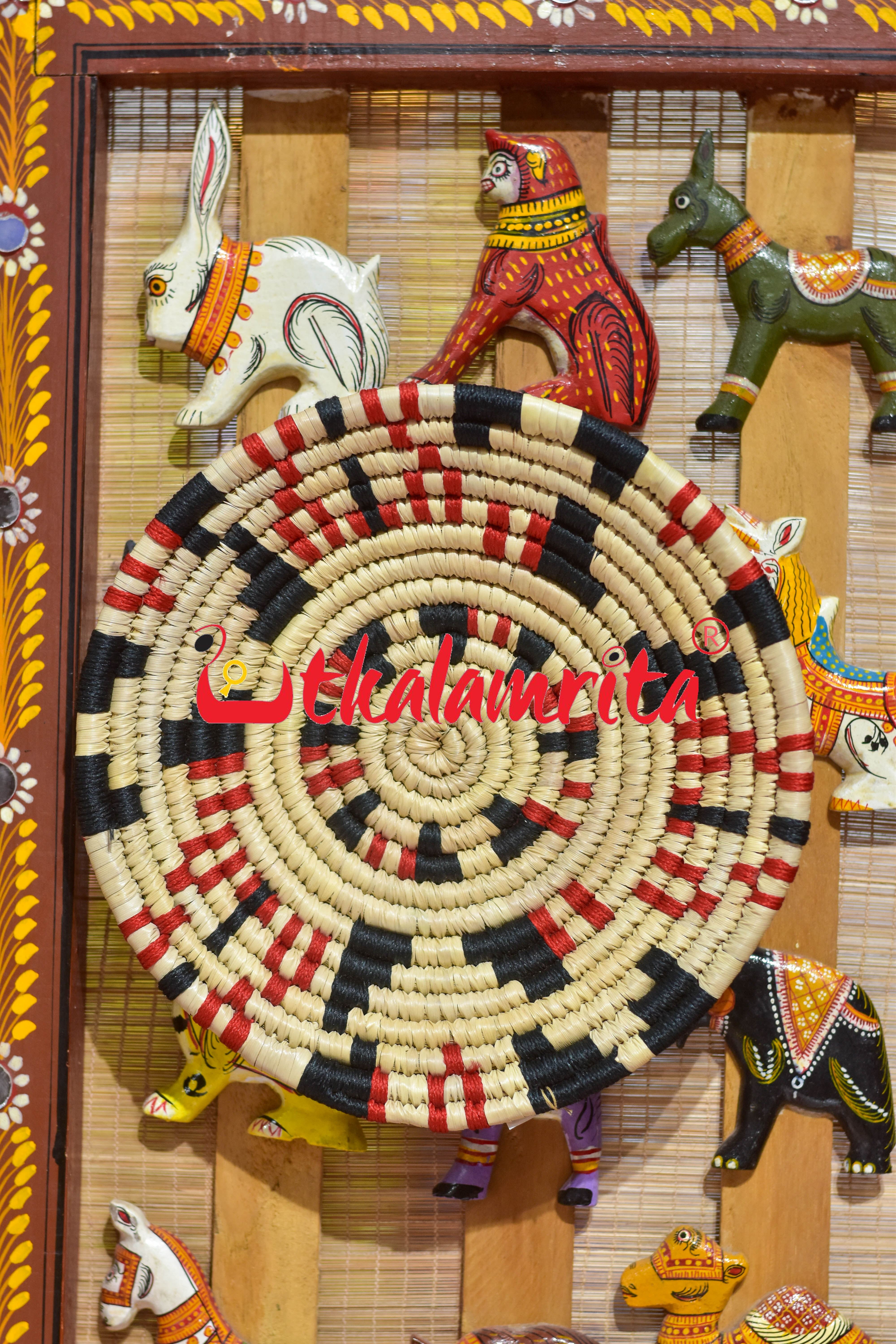 Sabai Grass Wall Basket (S)