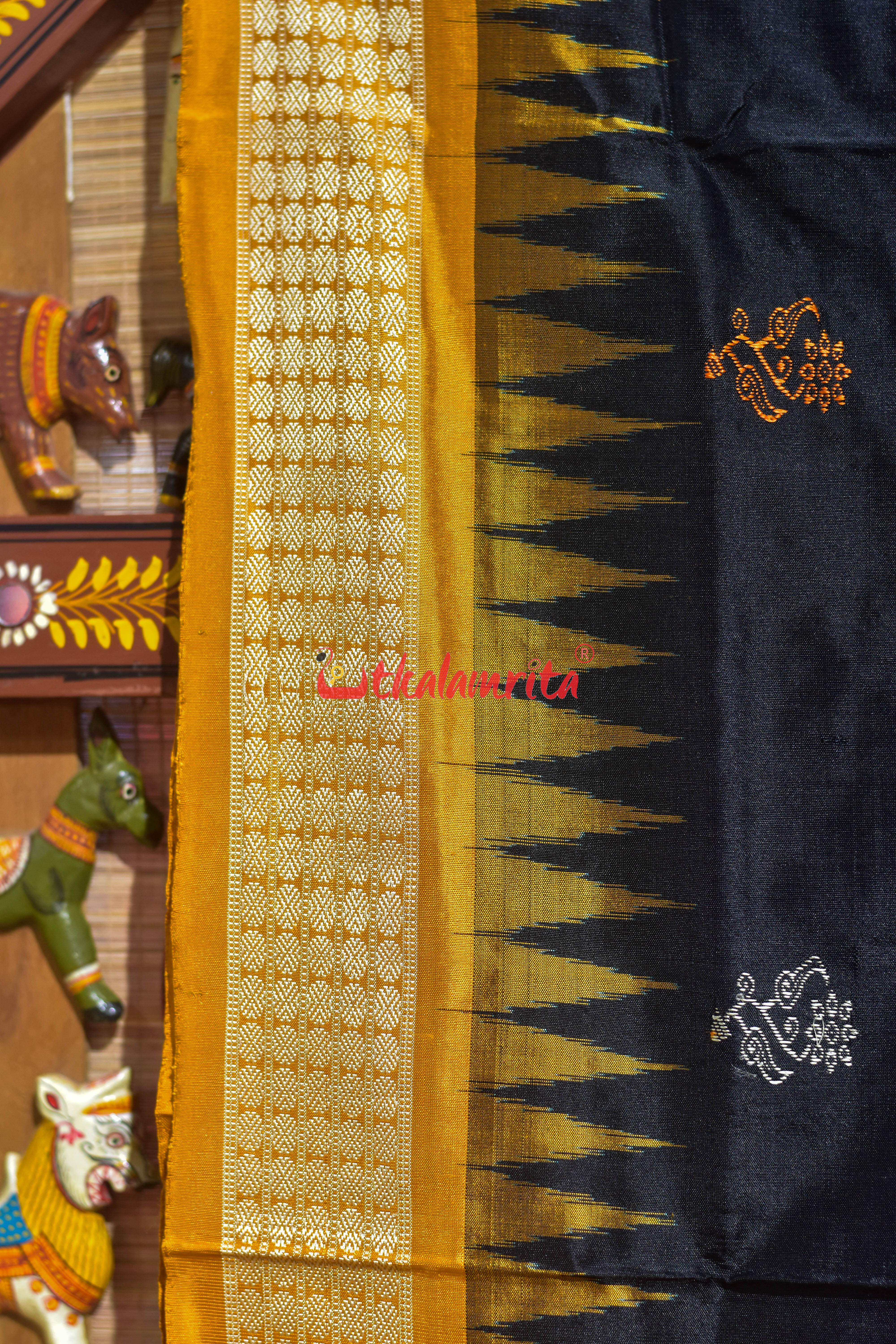 Black Orange Phula Dala Bomkai Silk Saree