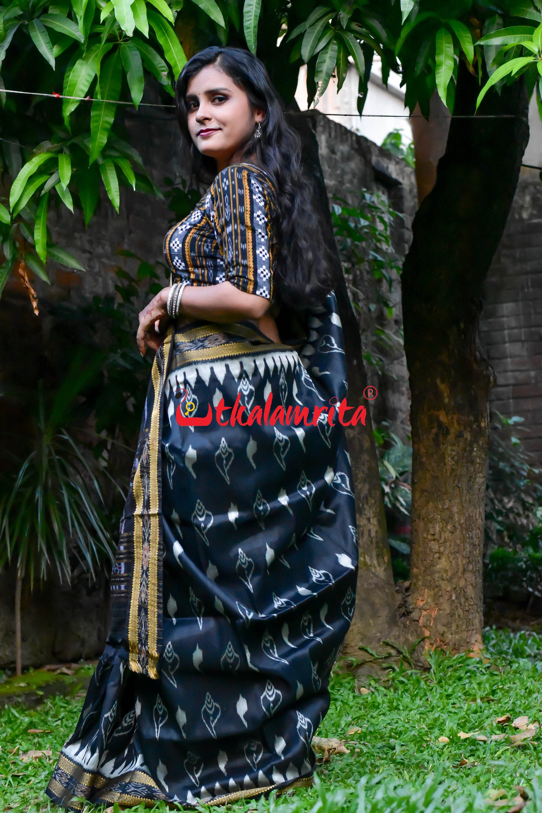 Black Sankha Khandua Silk Saree