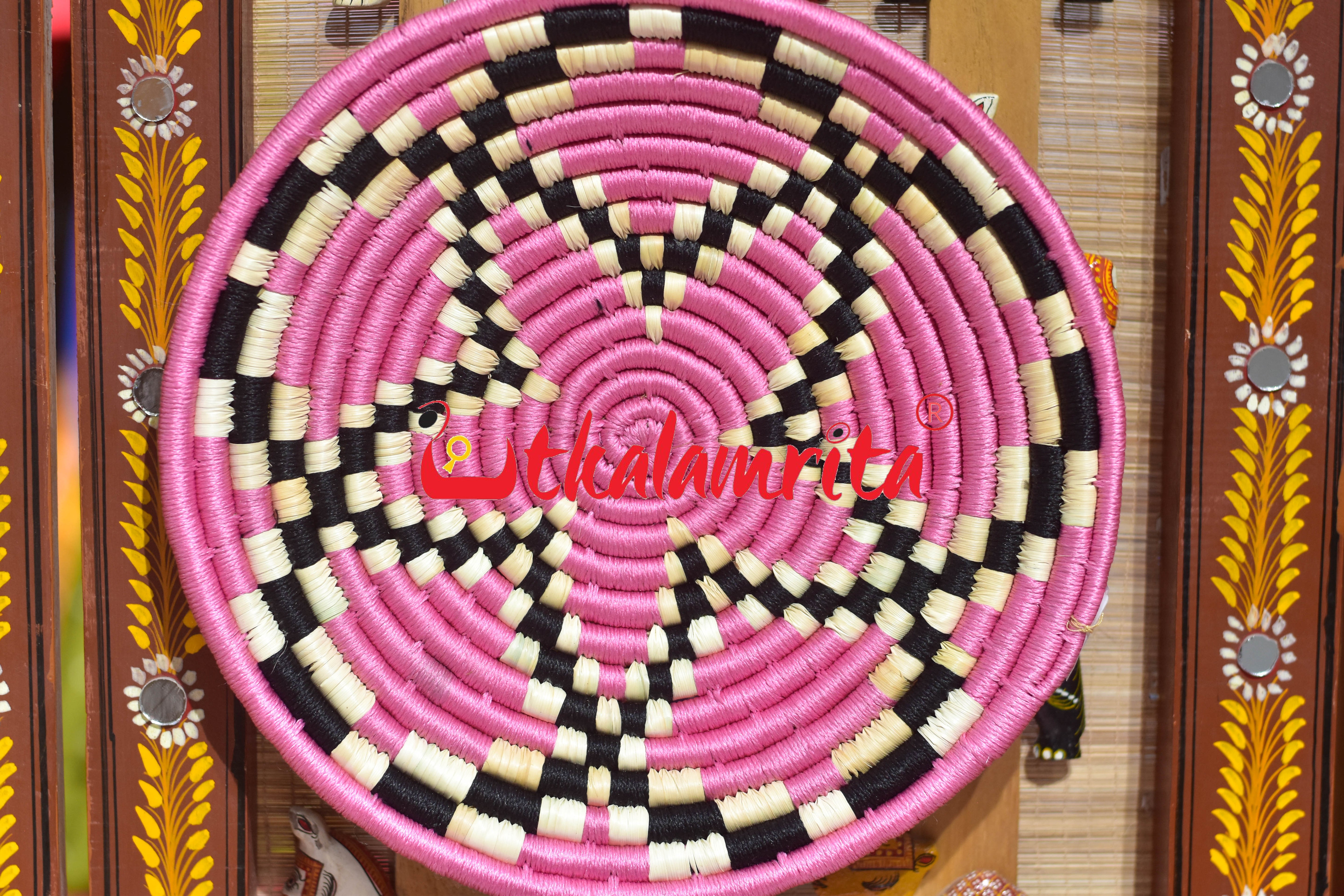 Sabai Grass Wall Basket (Medium)
