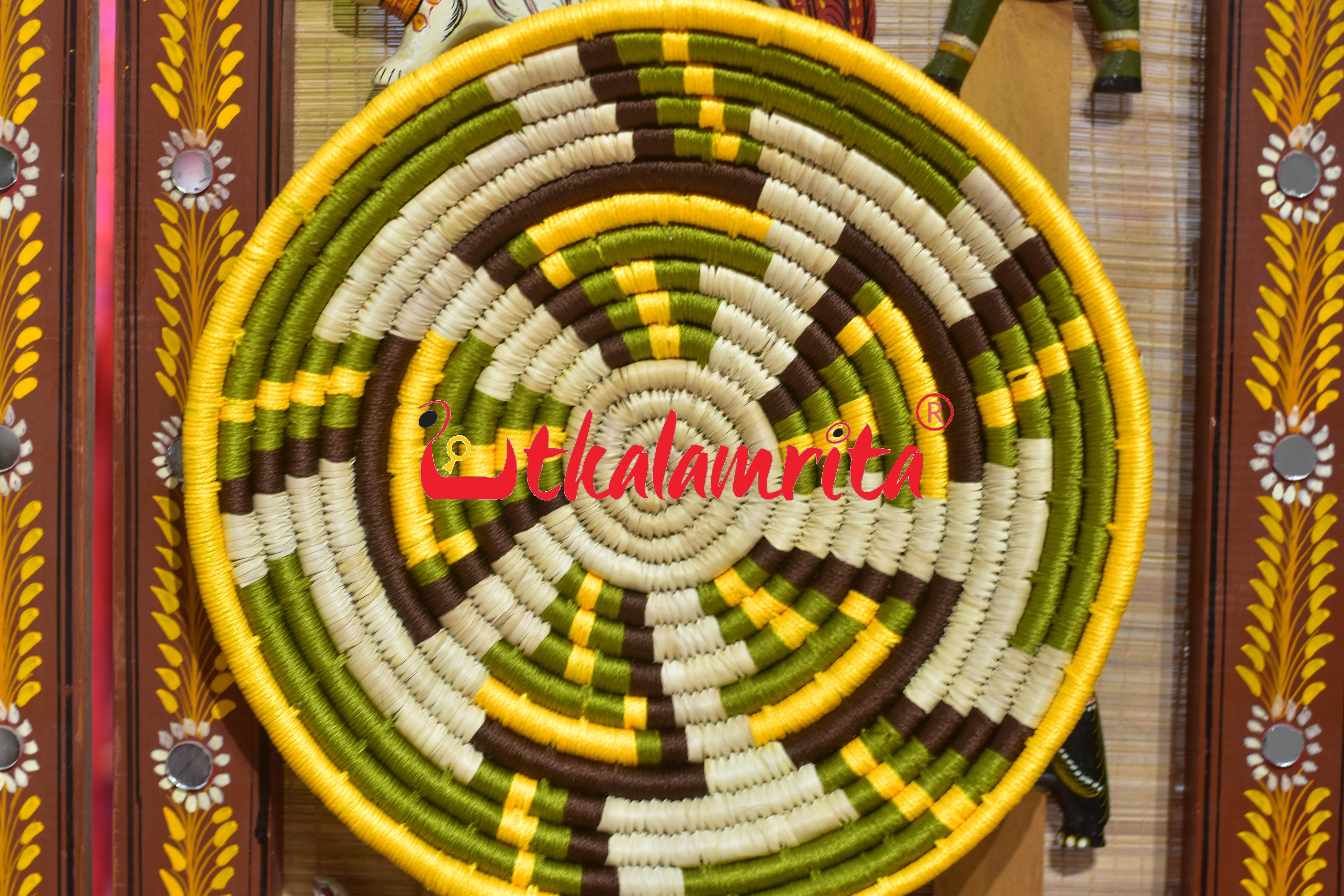 Sabai Grass Wall Basket (Medium)