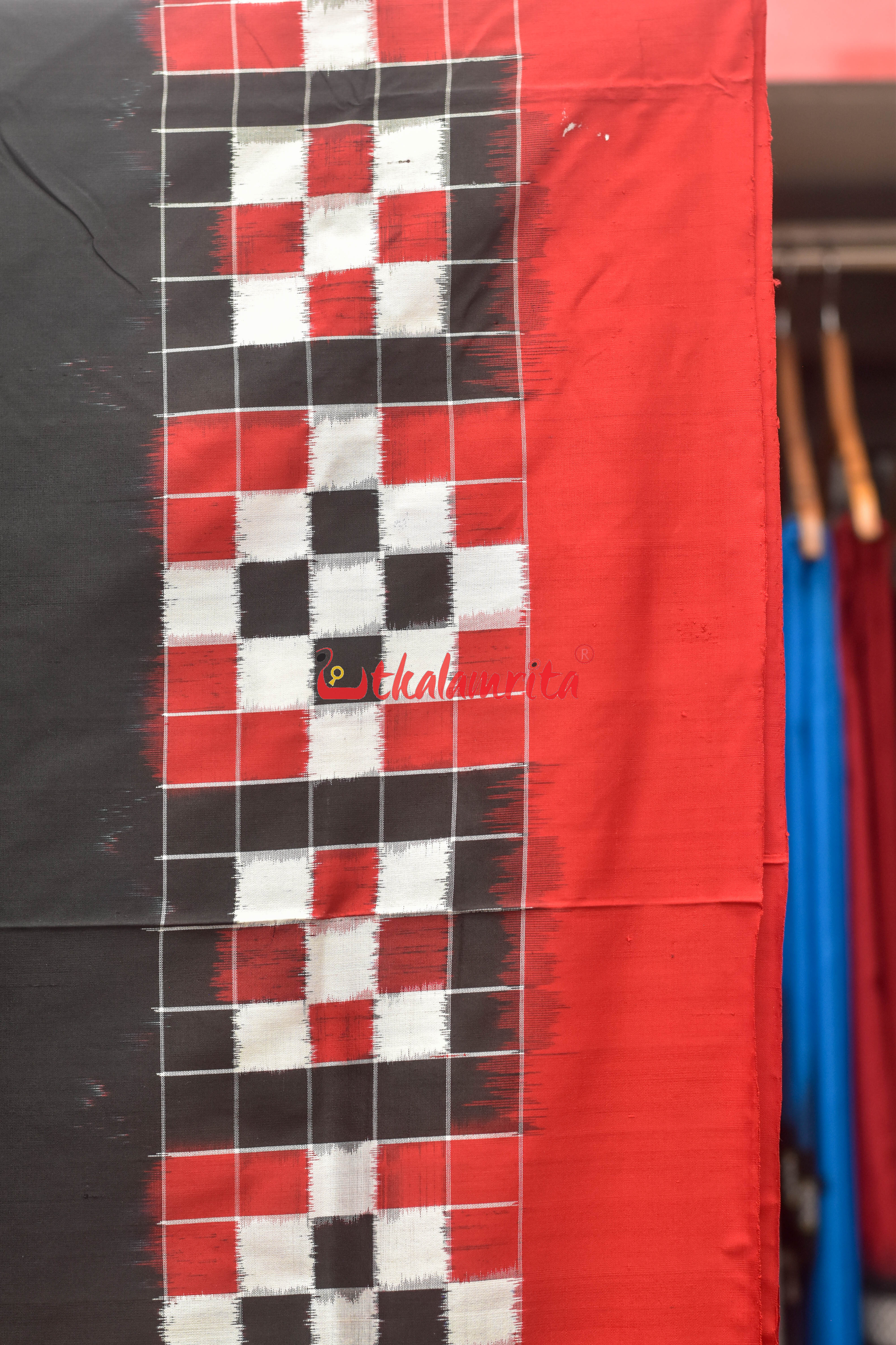 Black Pasapali Border Silk Saree