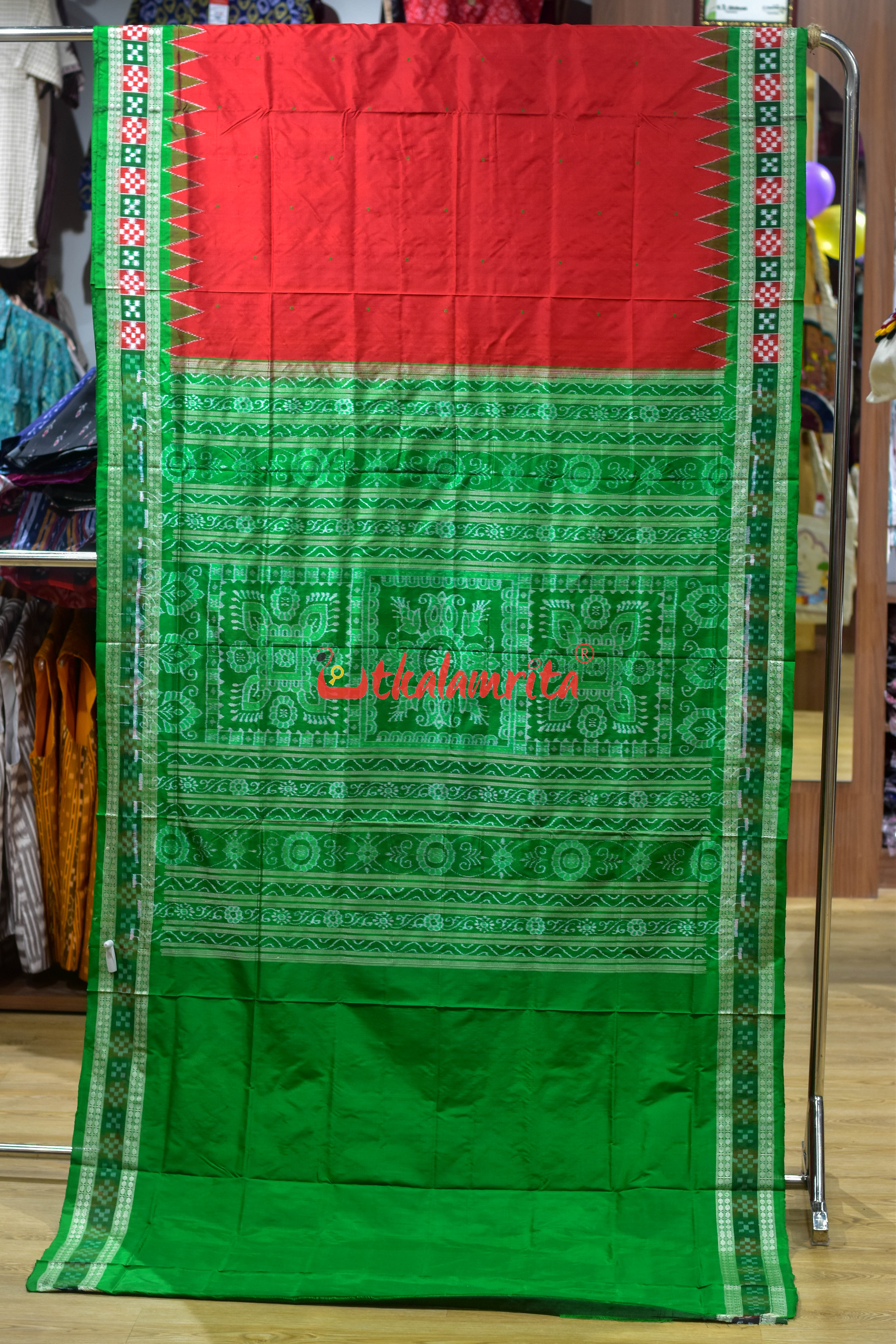 Red Border Pasapali Sambalpuri Silk Saree