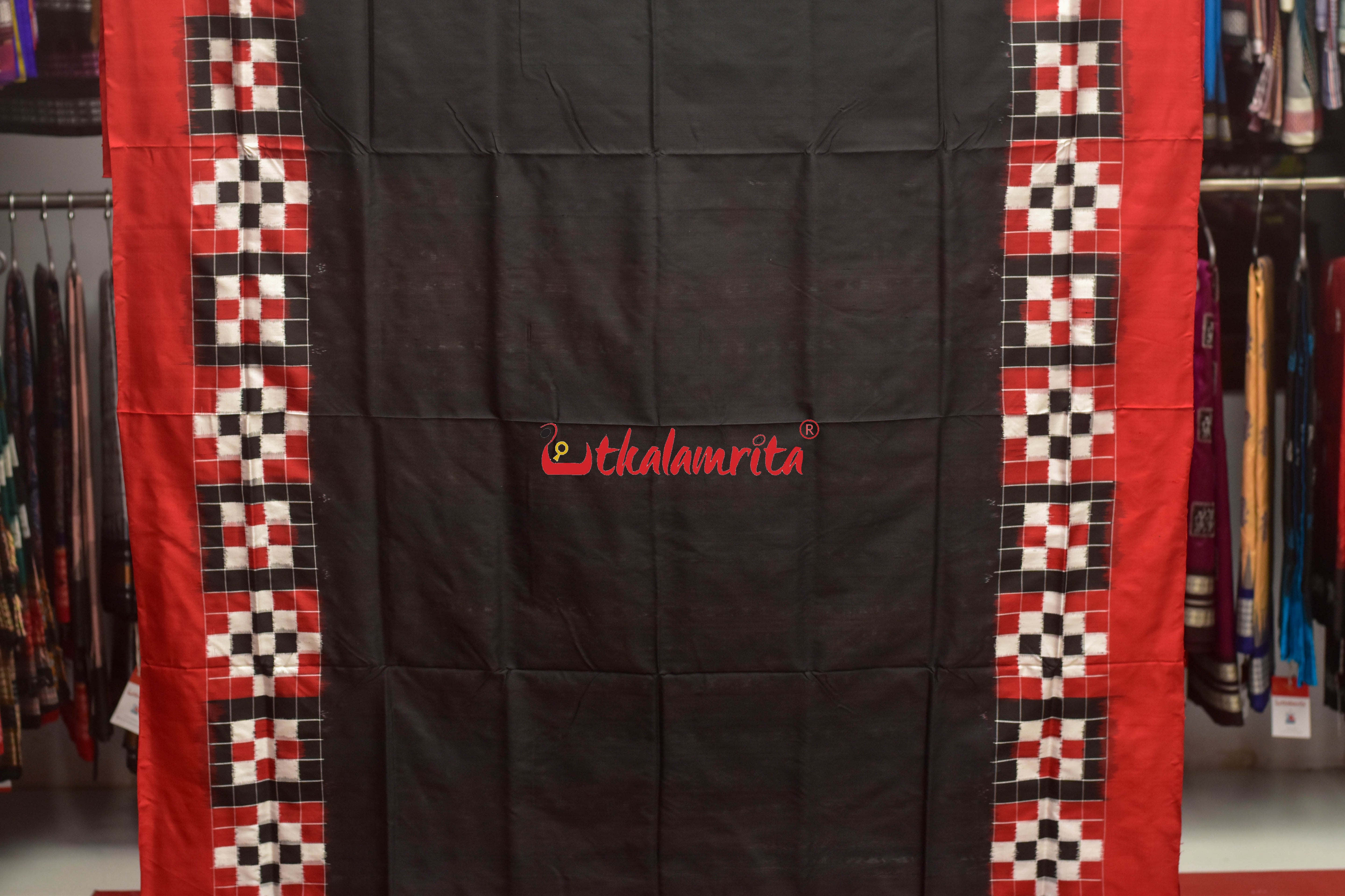 Black Pasapali Border Silk Saree