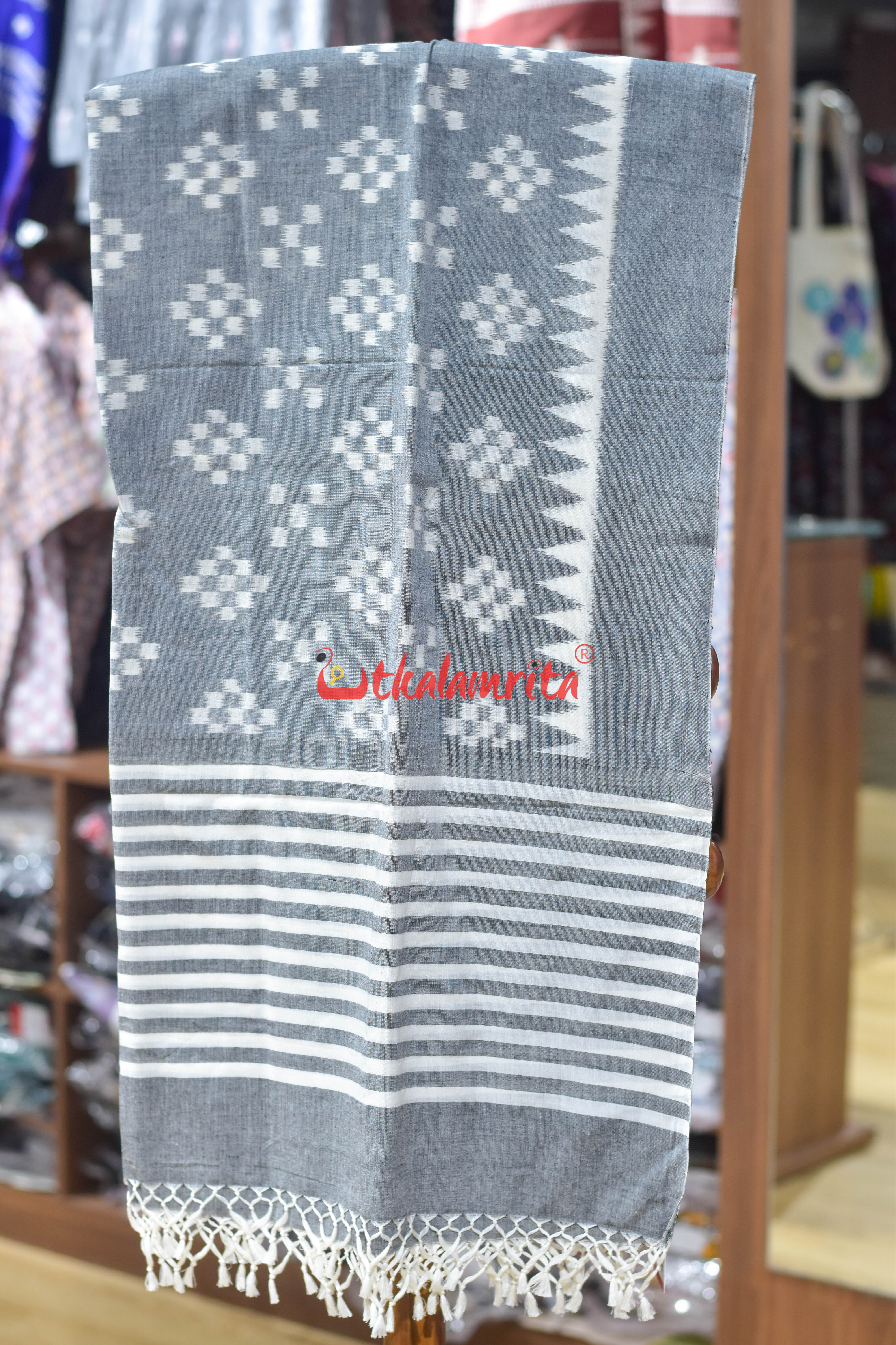 Single Ikat Pasapali Grey Cotton (Dupatta)