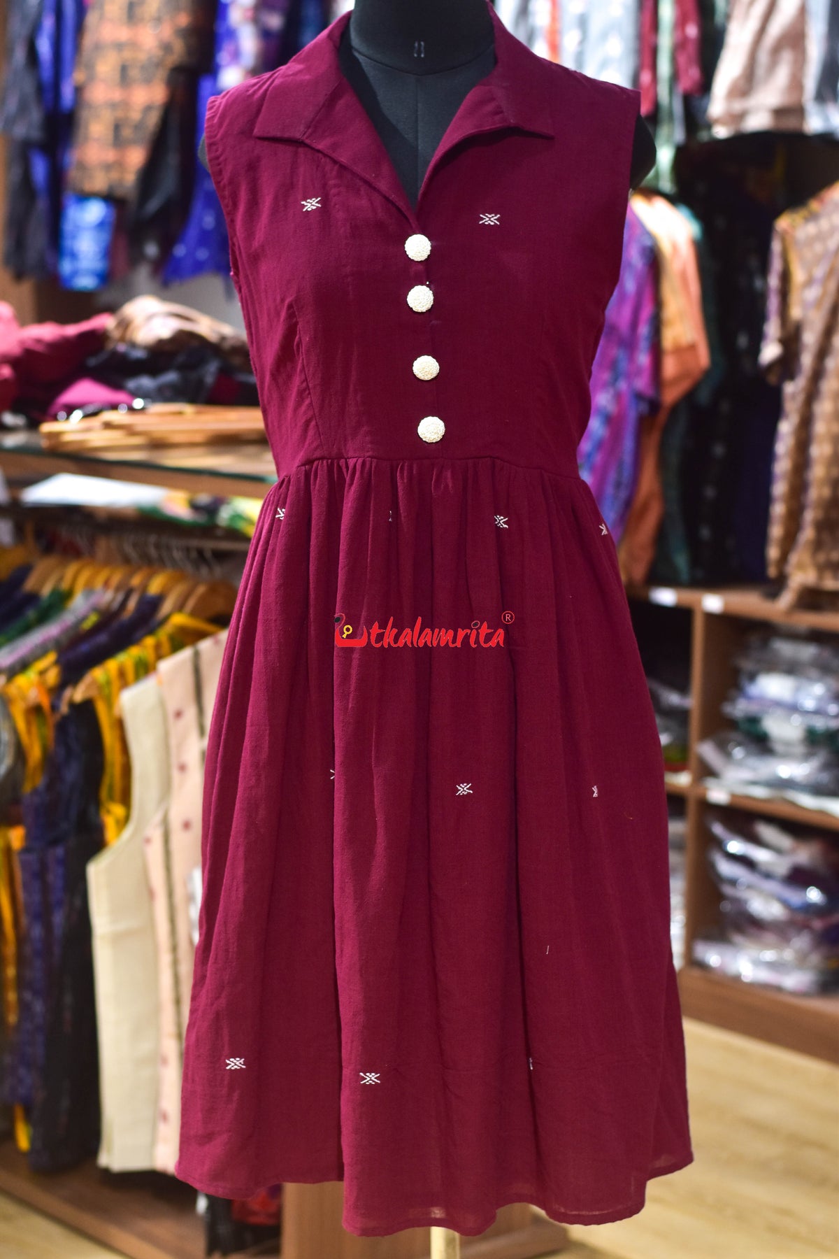 Maroon With White Buti Kotpad (Ladies' Sleeveless Gown)