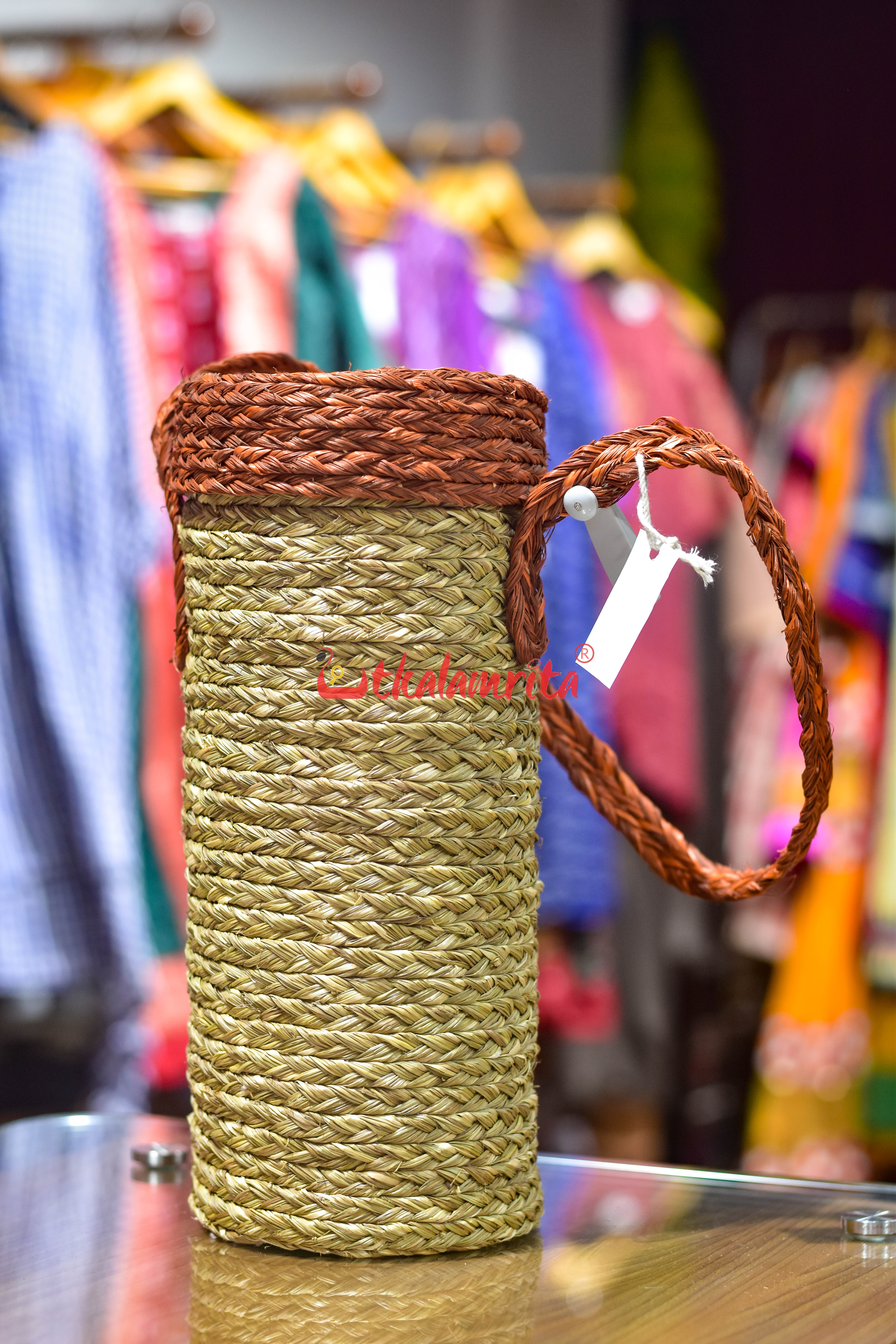 Sabai Grass Wine Bottle Holder with Rust Lid