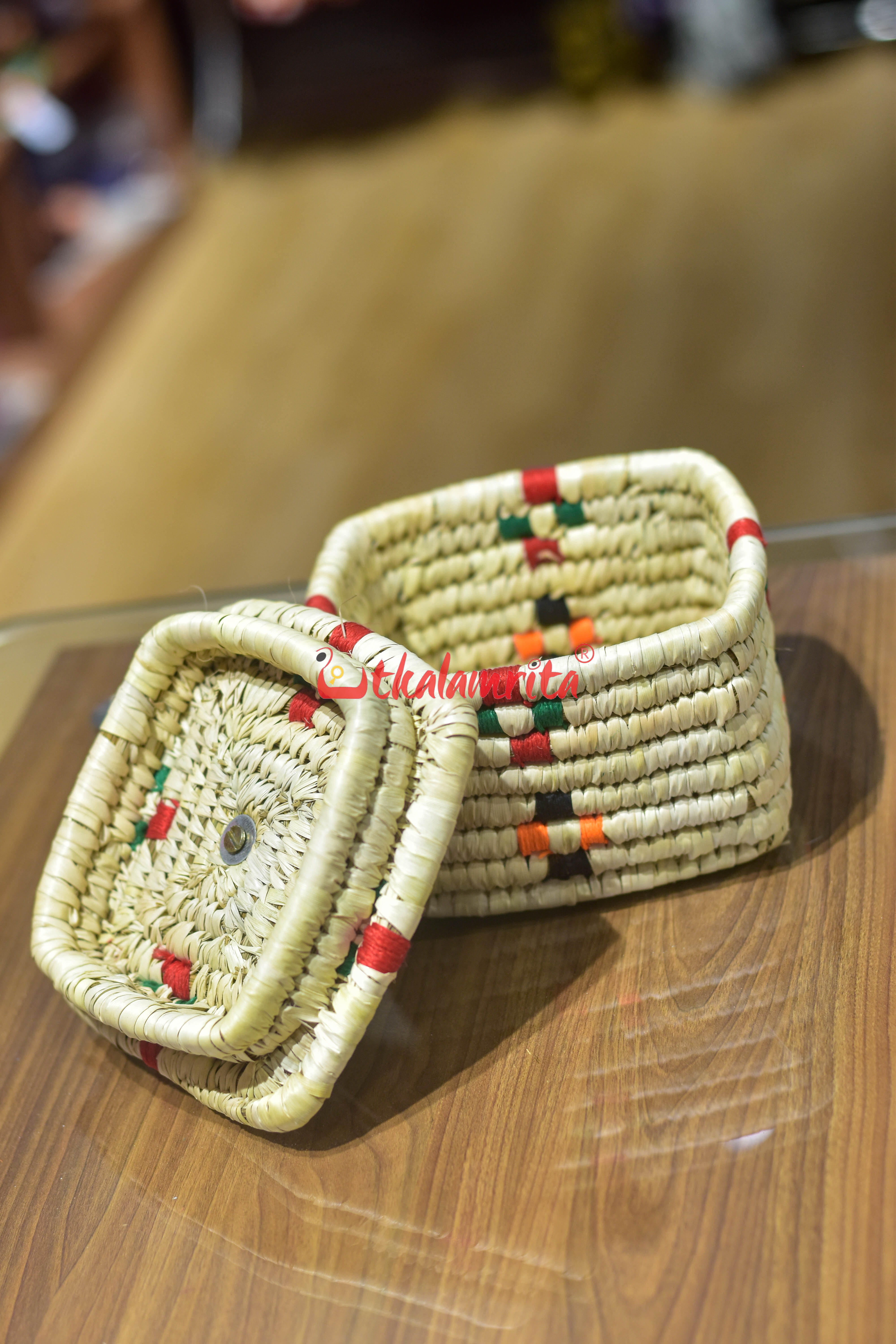 Square Sabai Grass Box Binding with Lid & Knob