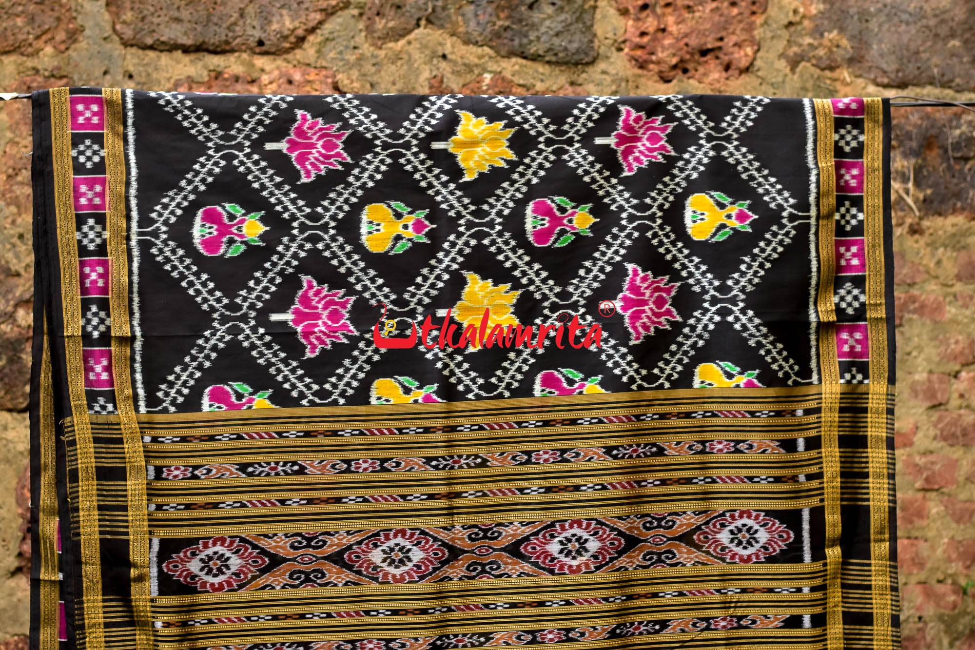 Flowers & Kalash Border Pasapali Khandua Silk Saree