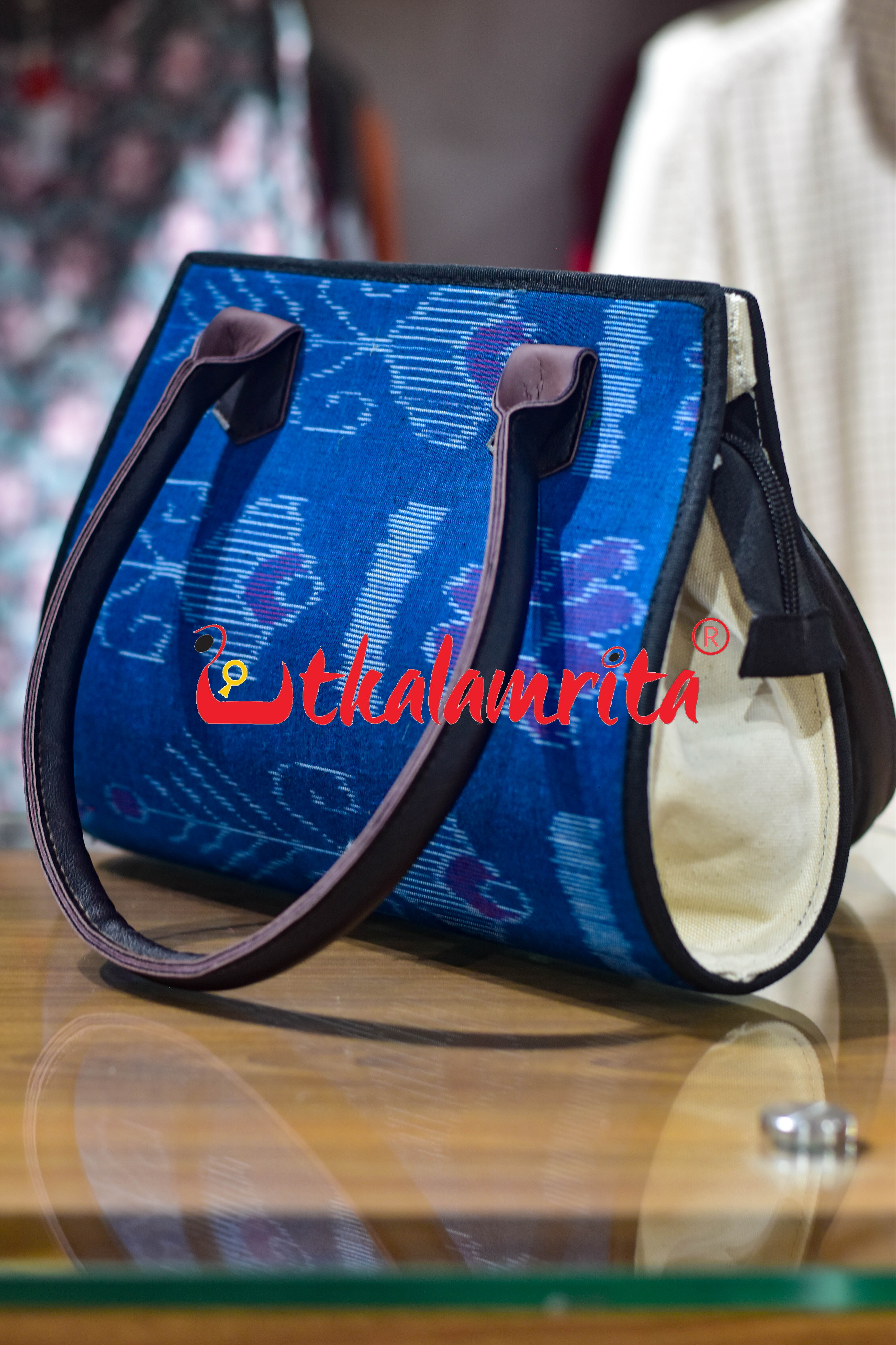 Copper Sulphate Single Flower Trapezium Vanity Bag