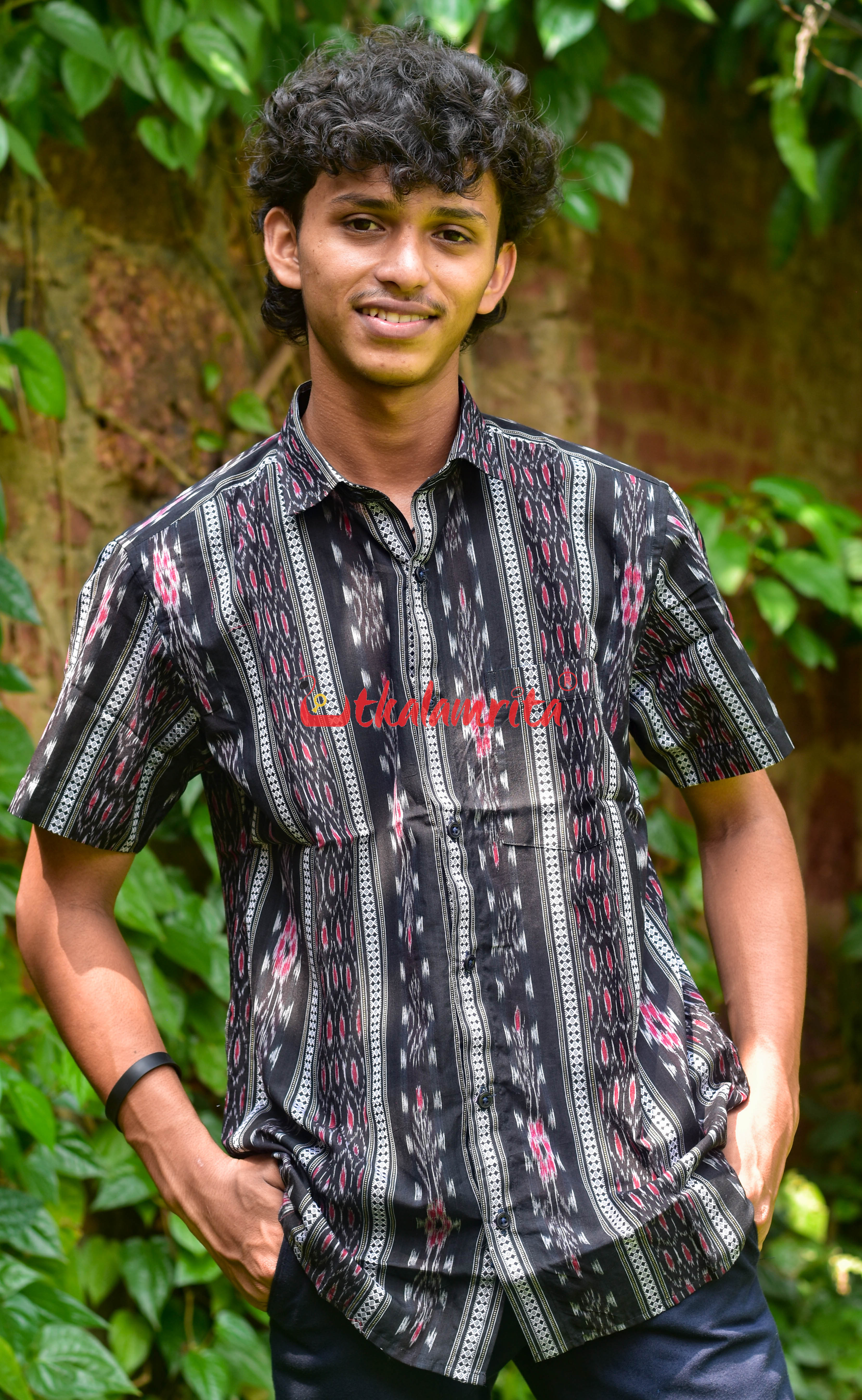 Black Phula Bandha (Mens' Half Shirt)
