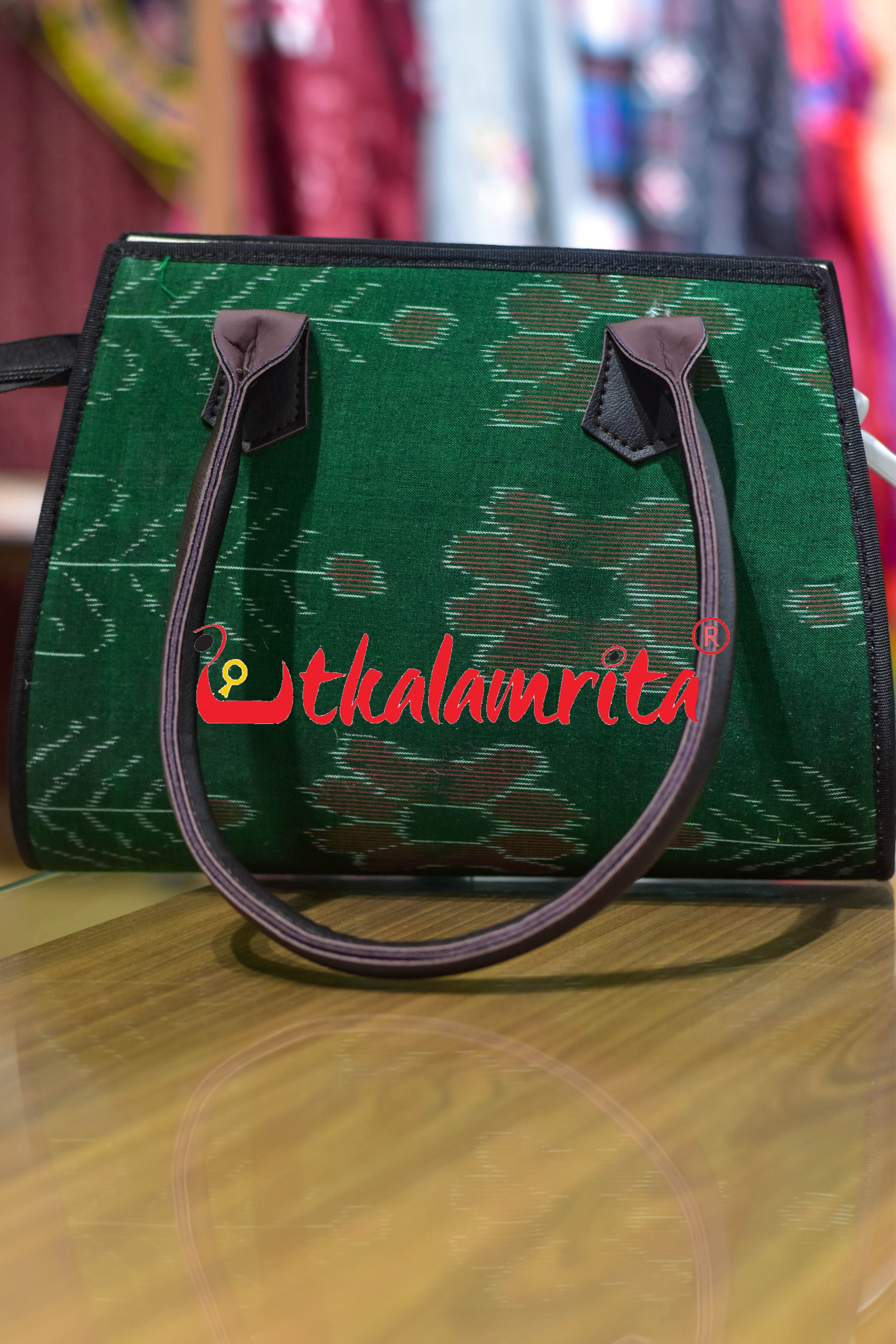 Green Single Flower Trapezium Vanity Bag
