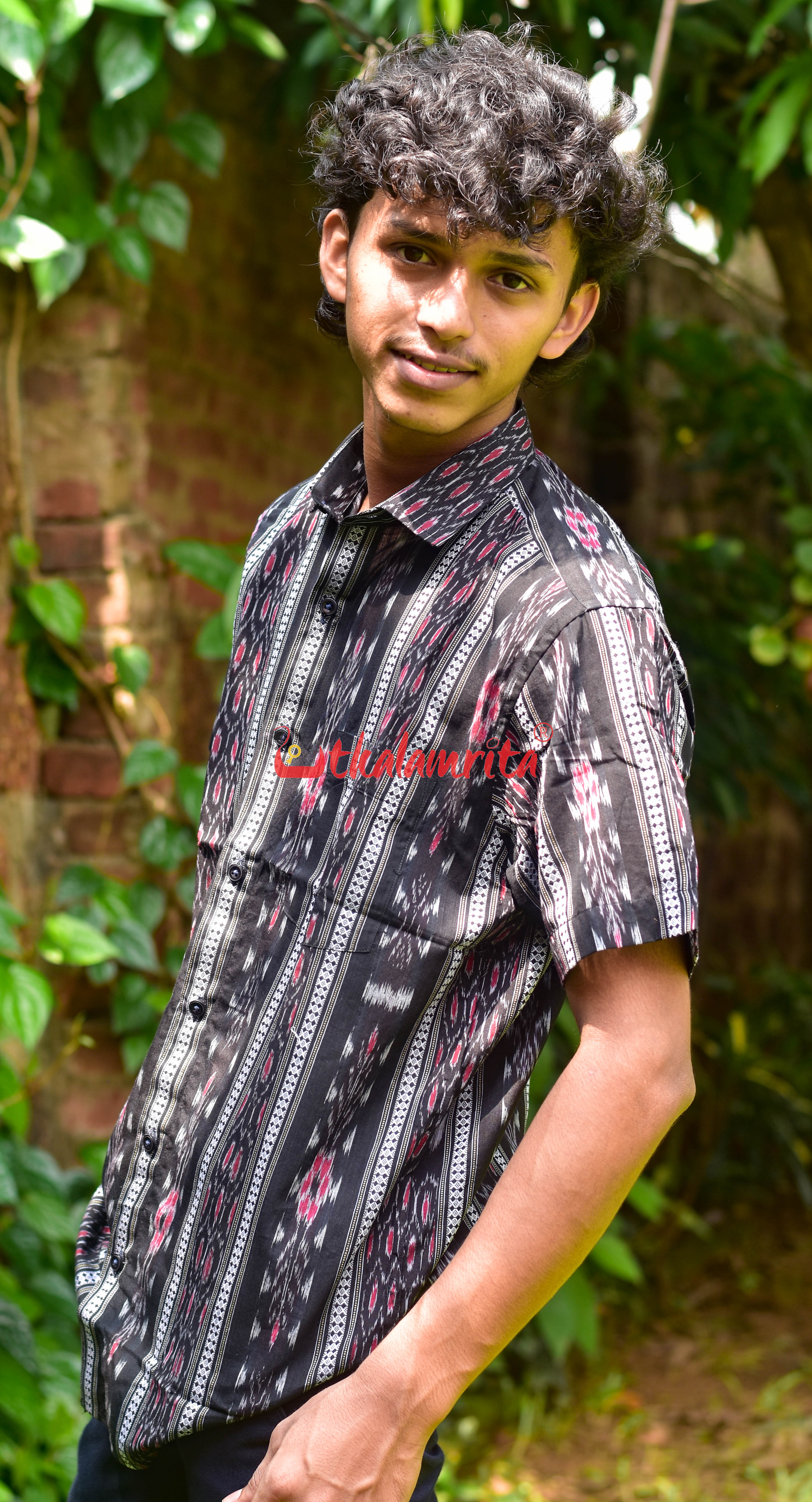 Black Phula Bandha (Mens' Half Shirt)
