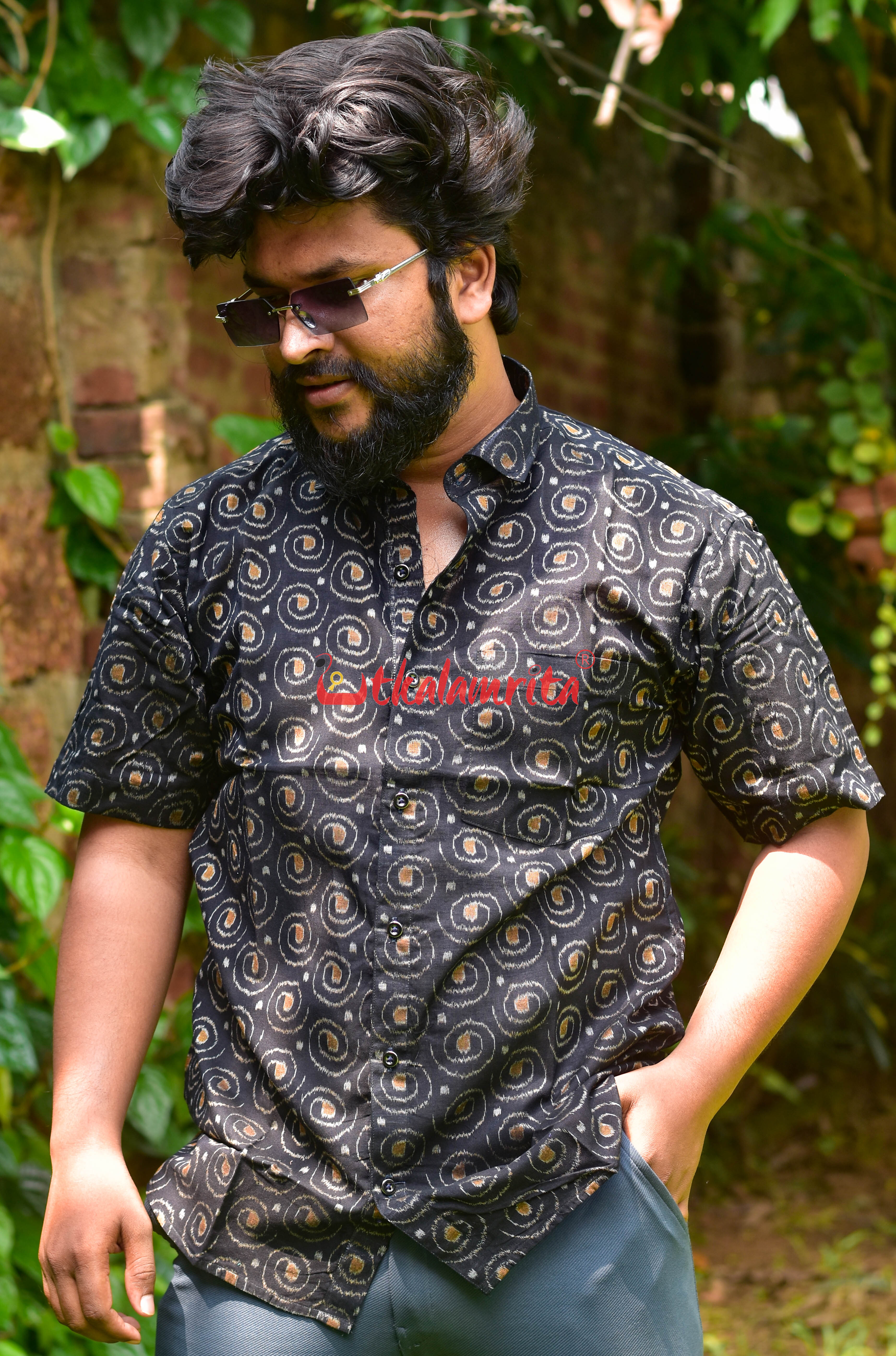 Black Rajwara Bloom (Mens' Half Shirt)