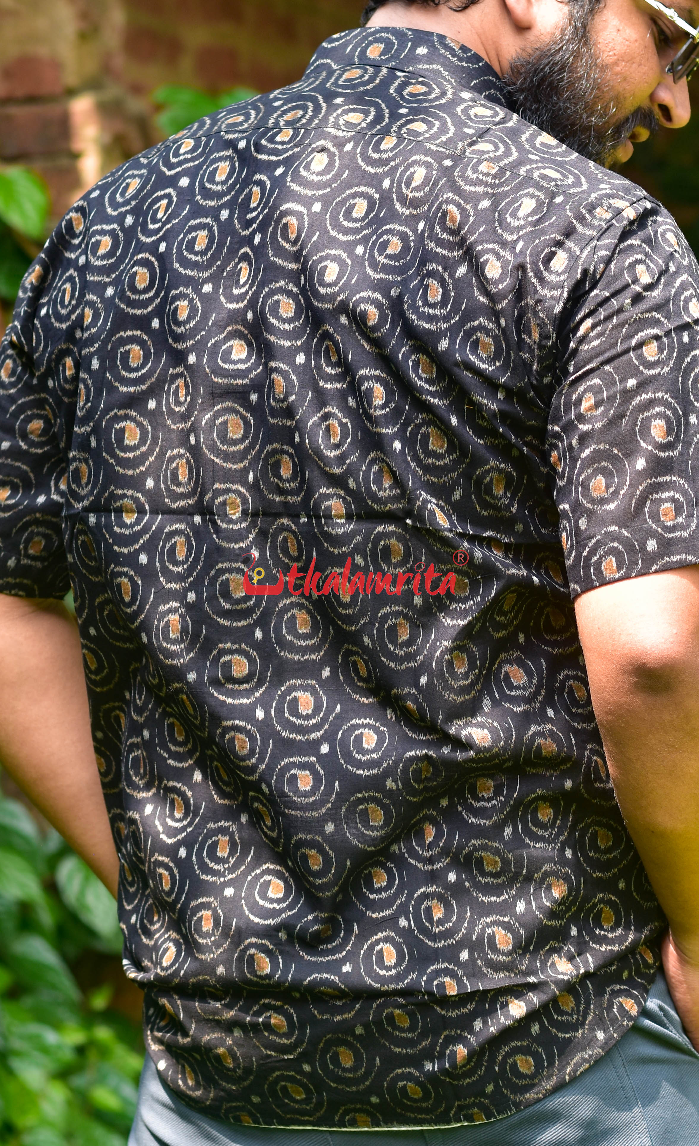 Black Rajwara Bloom (Mens' Half Shirt)
