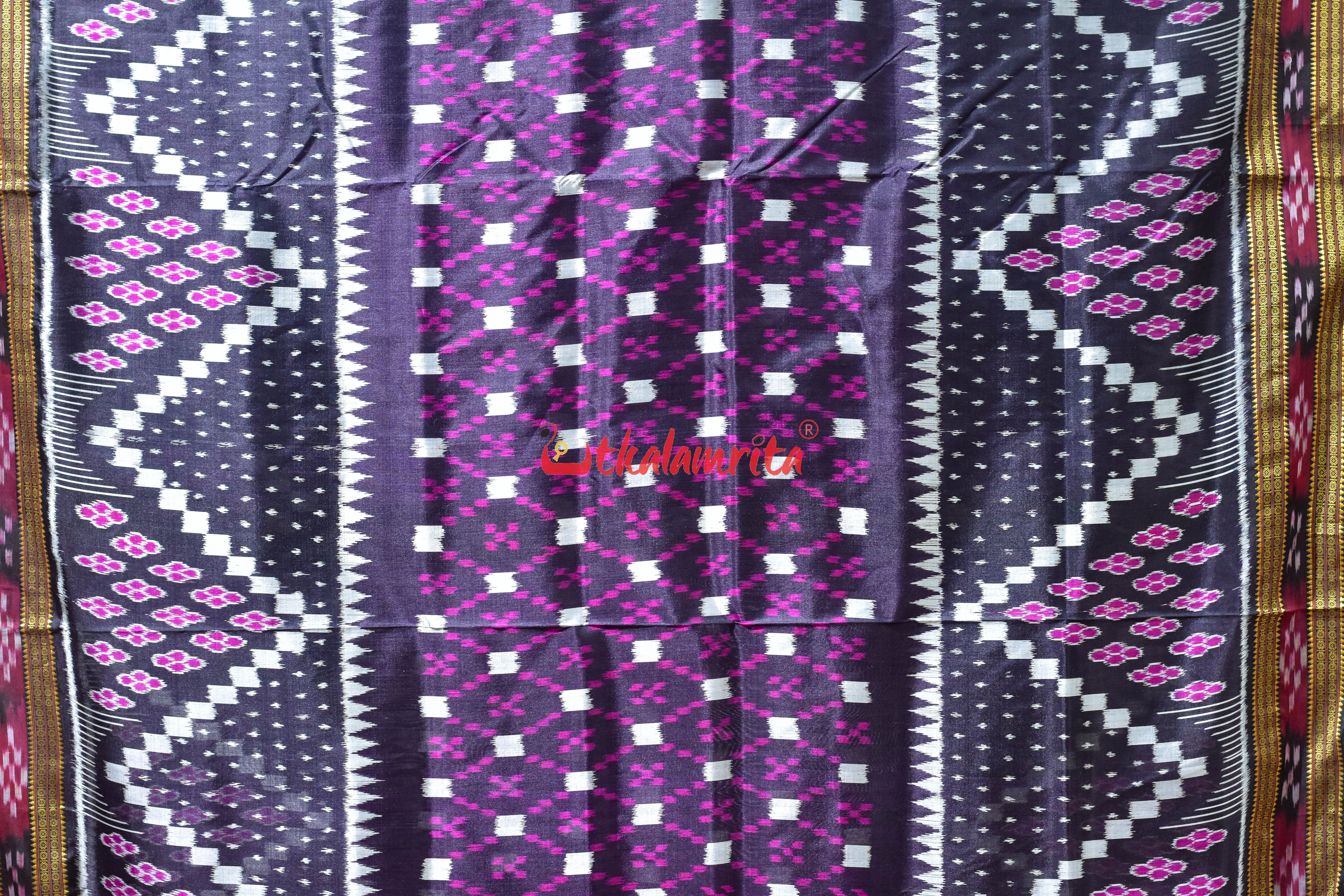 Black 3D Middle Pasapali Beehives Khandua Silk Saree