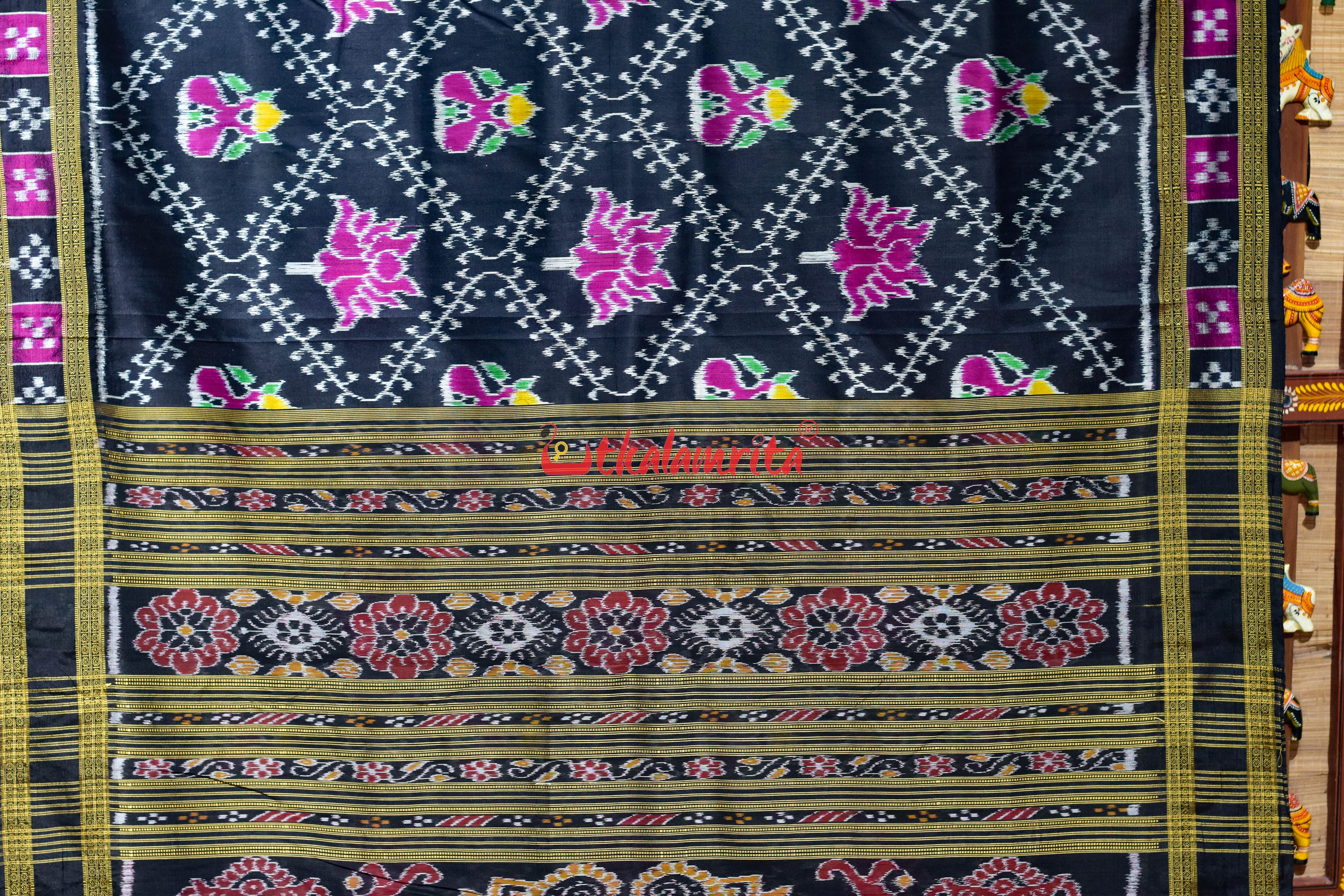 Flowers & Kalash Border Pasapali Khandua Silk Saree