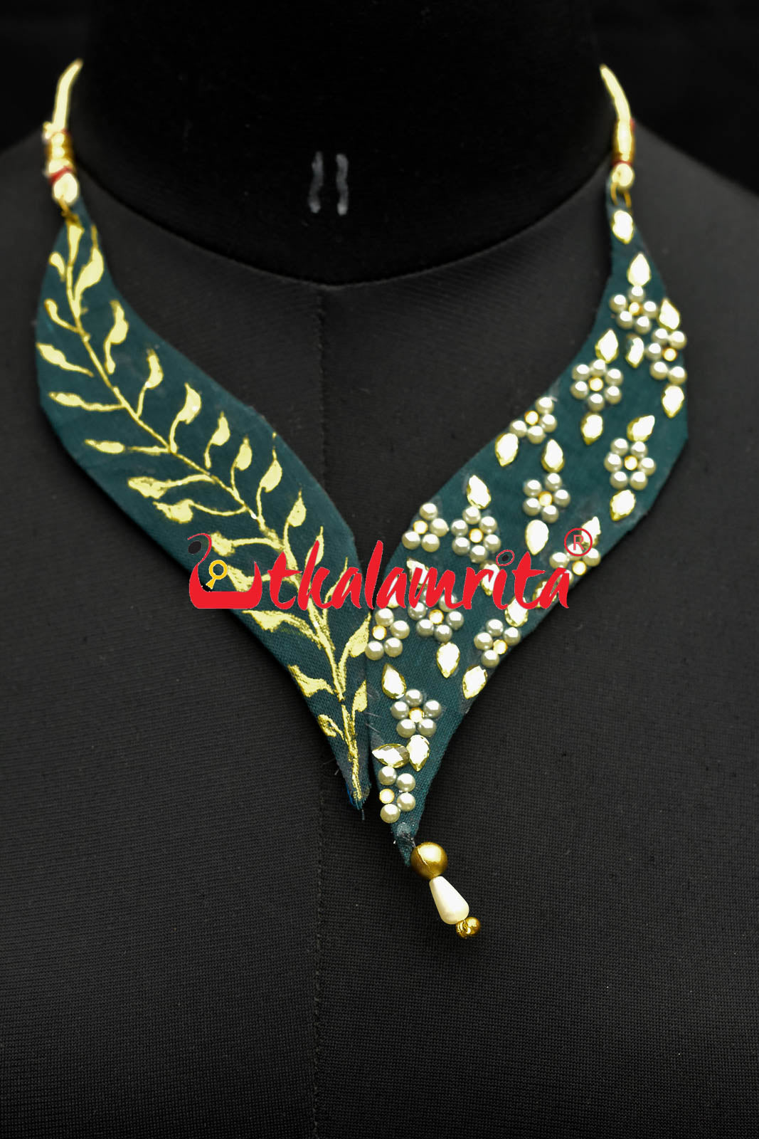 Emerald Handloom Jewellery Set