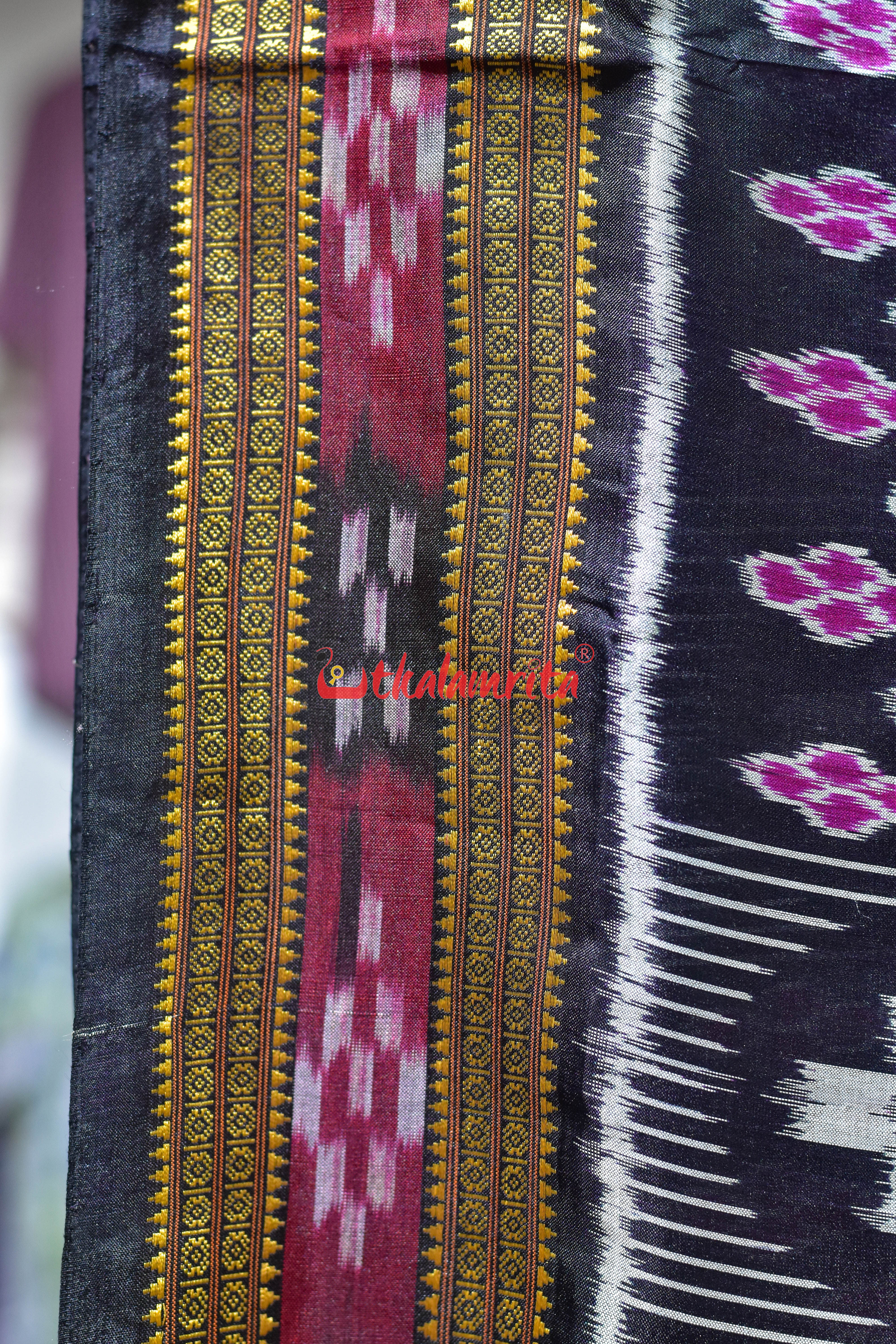 Black 3D Middle Pasapali Beehives Khandua Silk Saree