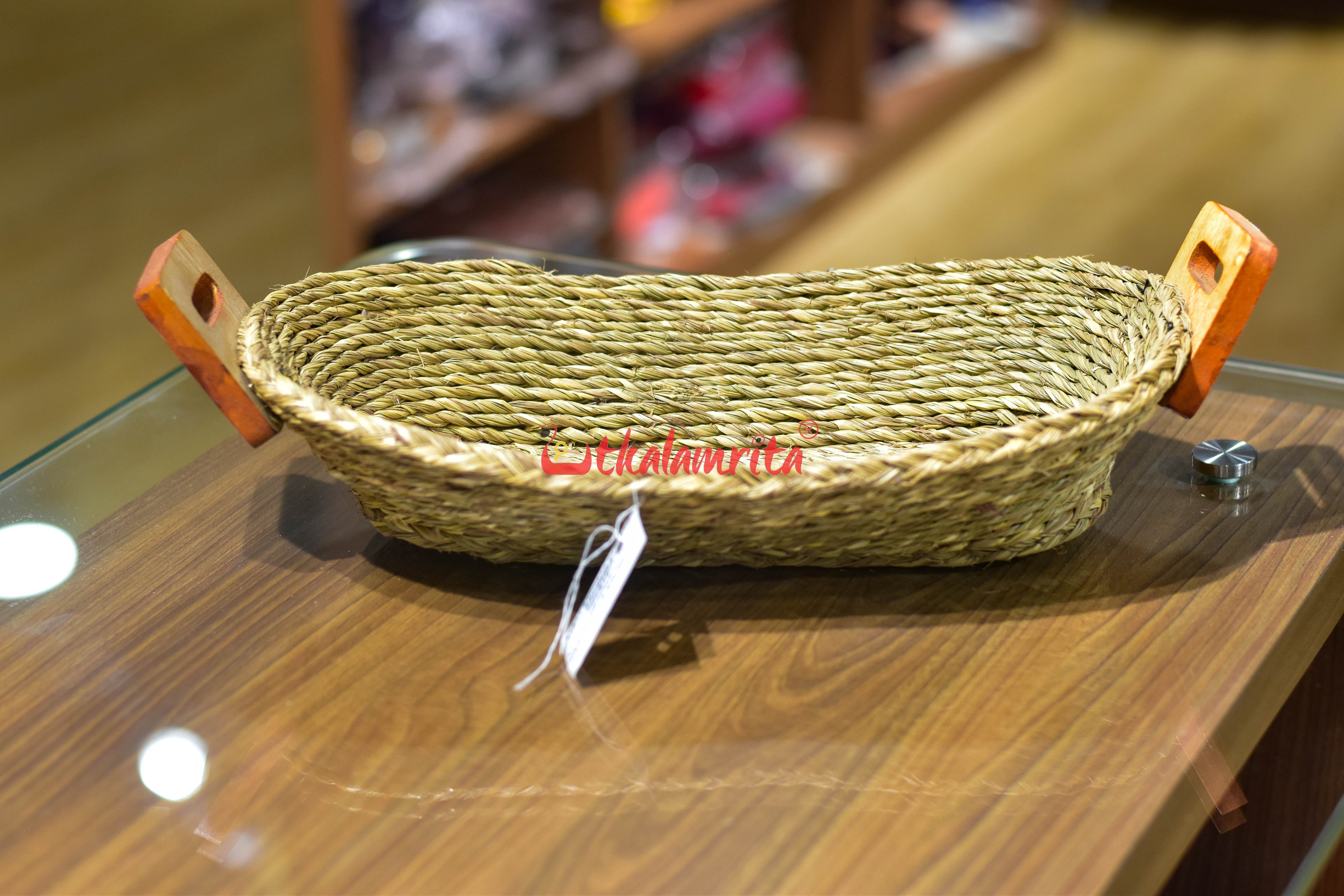 Sabai Grass Bread Basket with Wooden Handle (Medium)