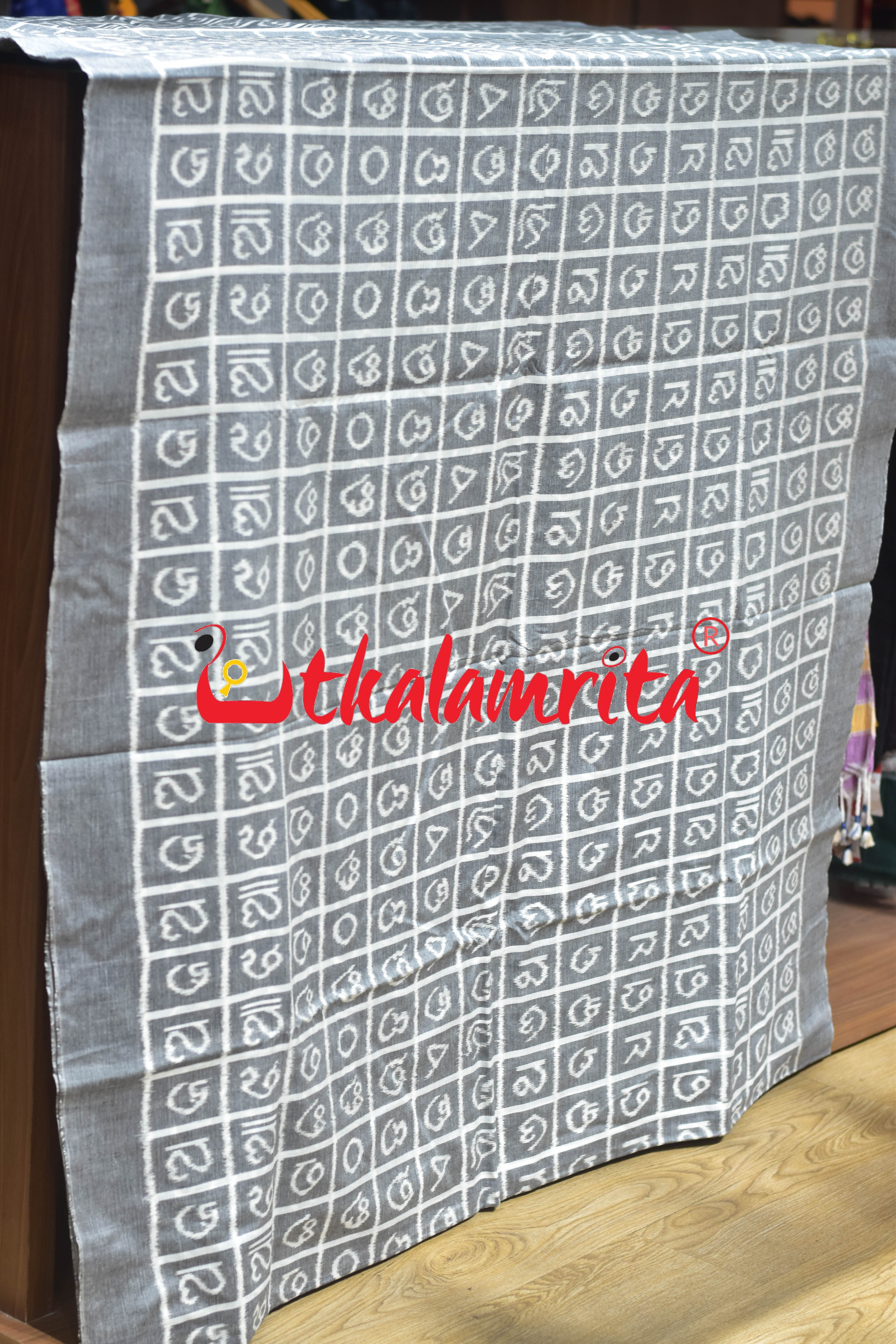 Odia Akhyara Maniabandha Grey Cotton (Fabric)