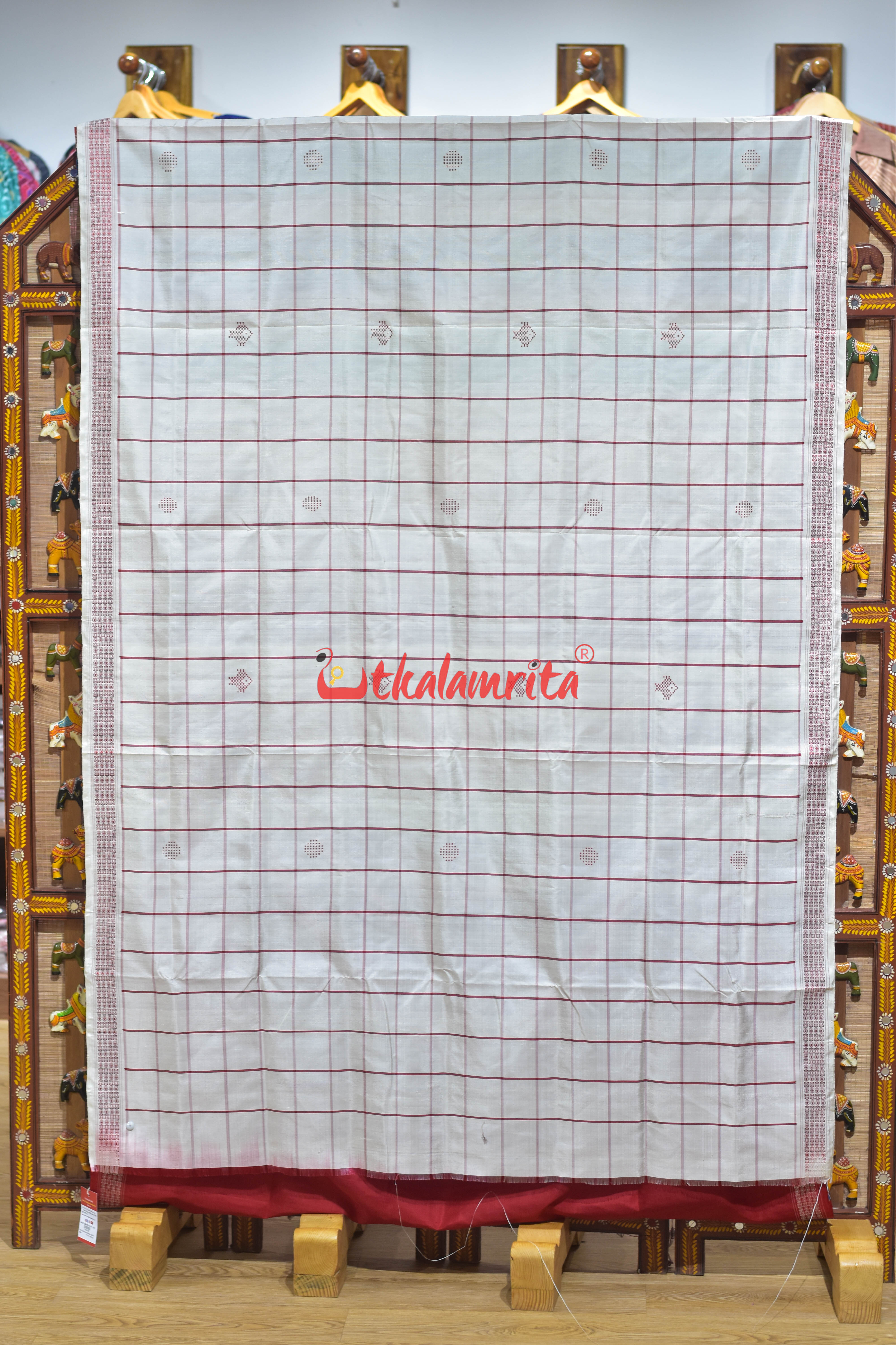 Off White Red Double Anchal Berhampuri Silk Saree