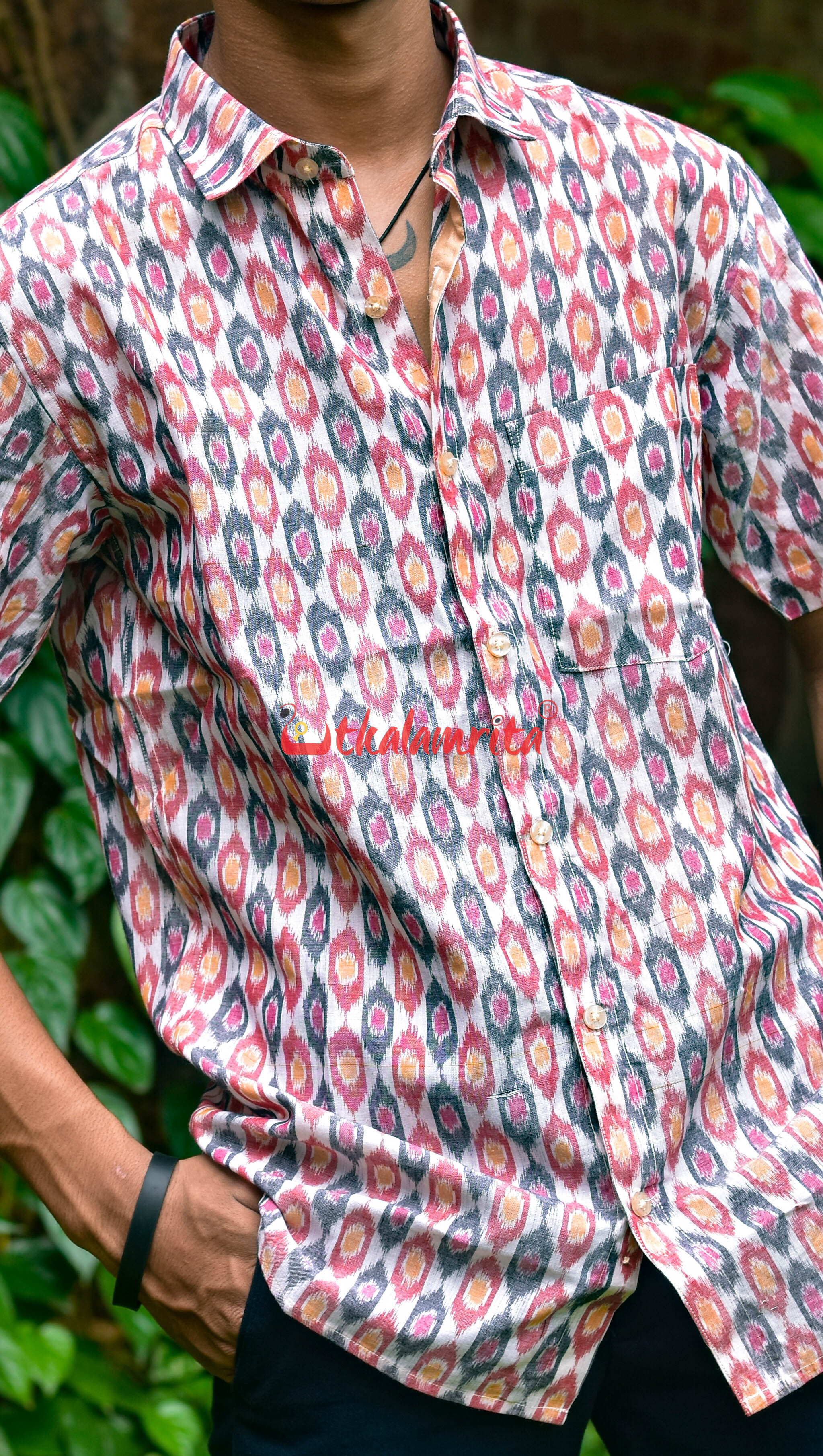 Grey Red Bubbles (Mens' Half Shirt)