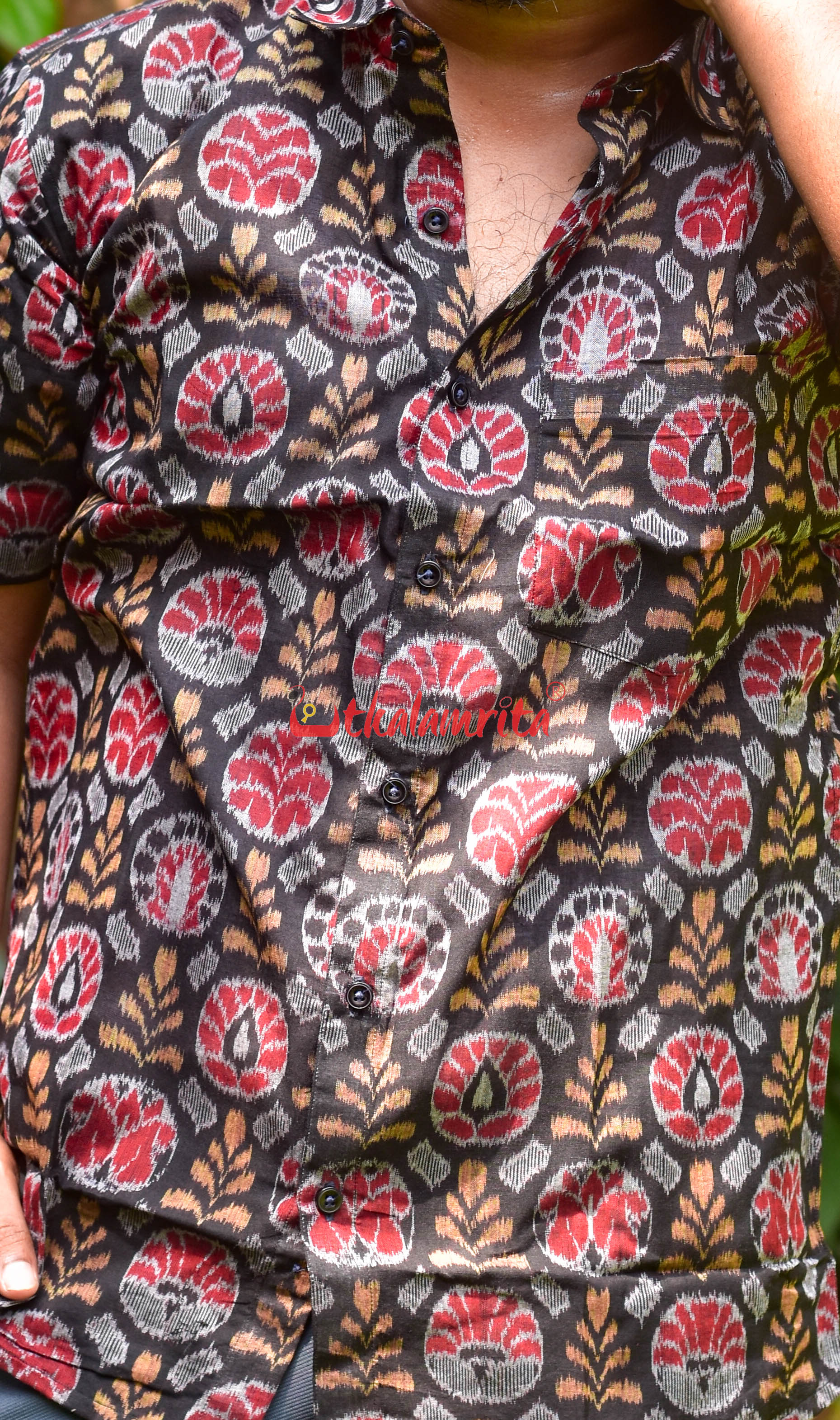 Black Flower Crystal (Mens' Half Shirt)