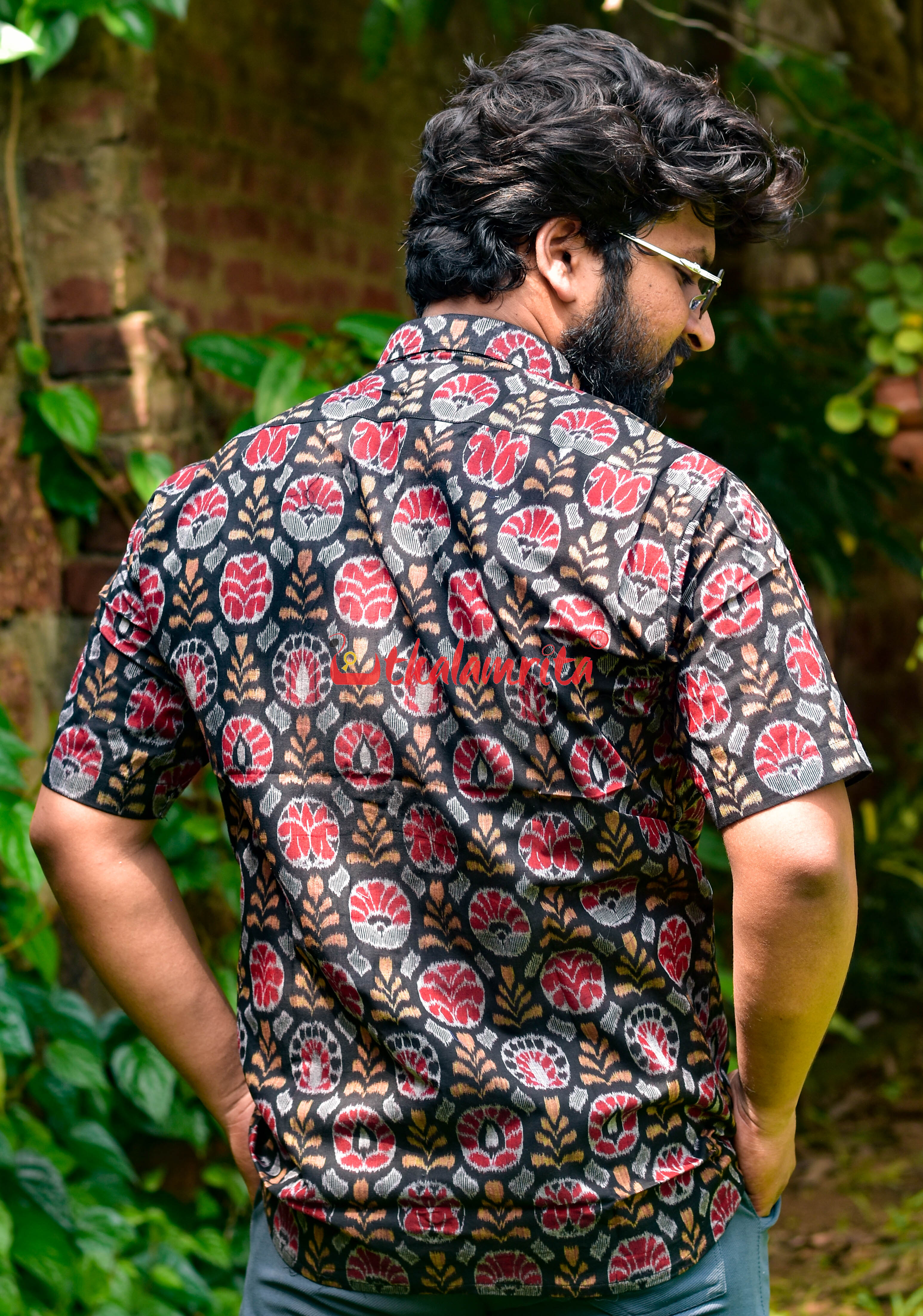Black Flower Crystal (Mens' Half Shirt)