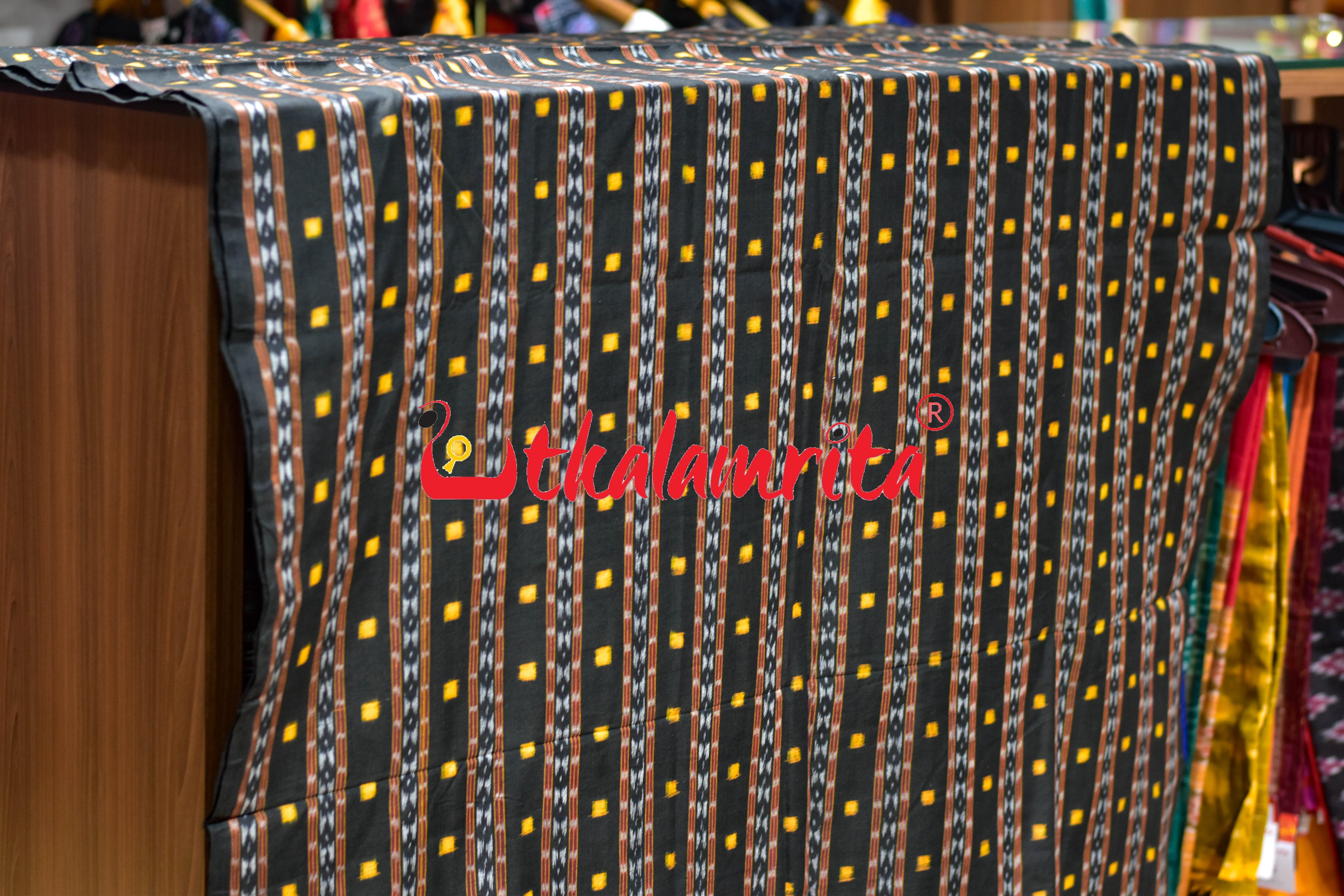 Black Rust Tipa Pasapali Cotton (Fabric)