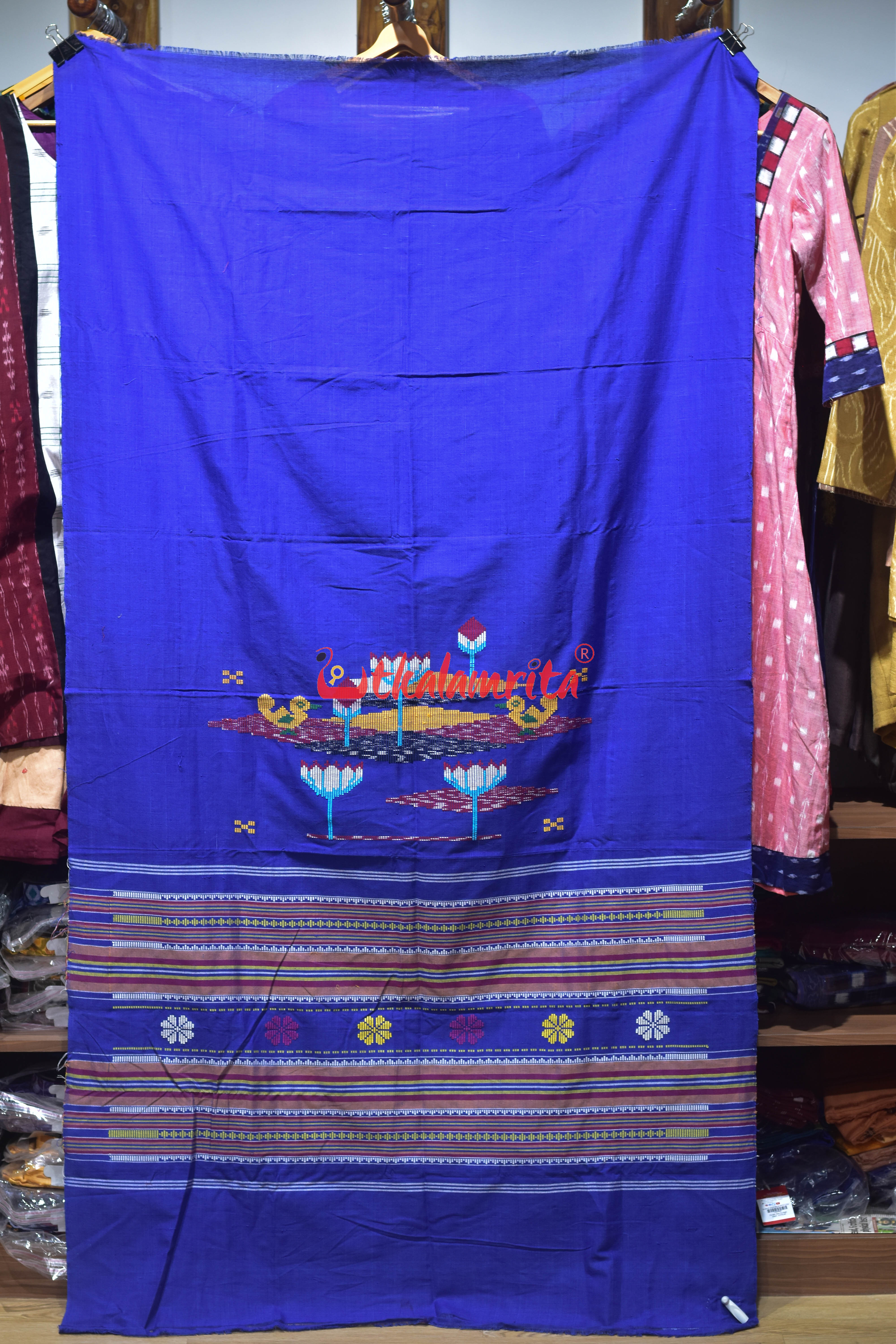 Buti Kainphula Blue Dhalapathara (Curtain)