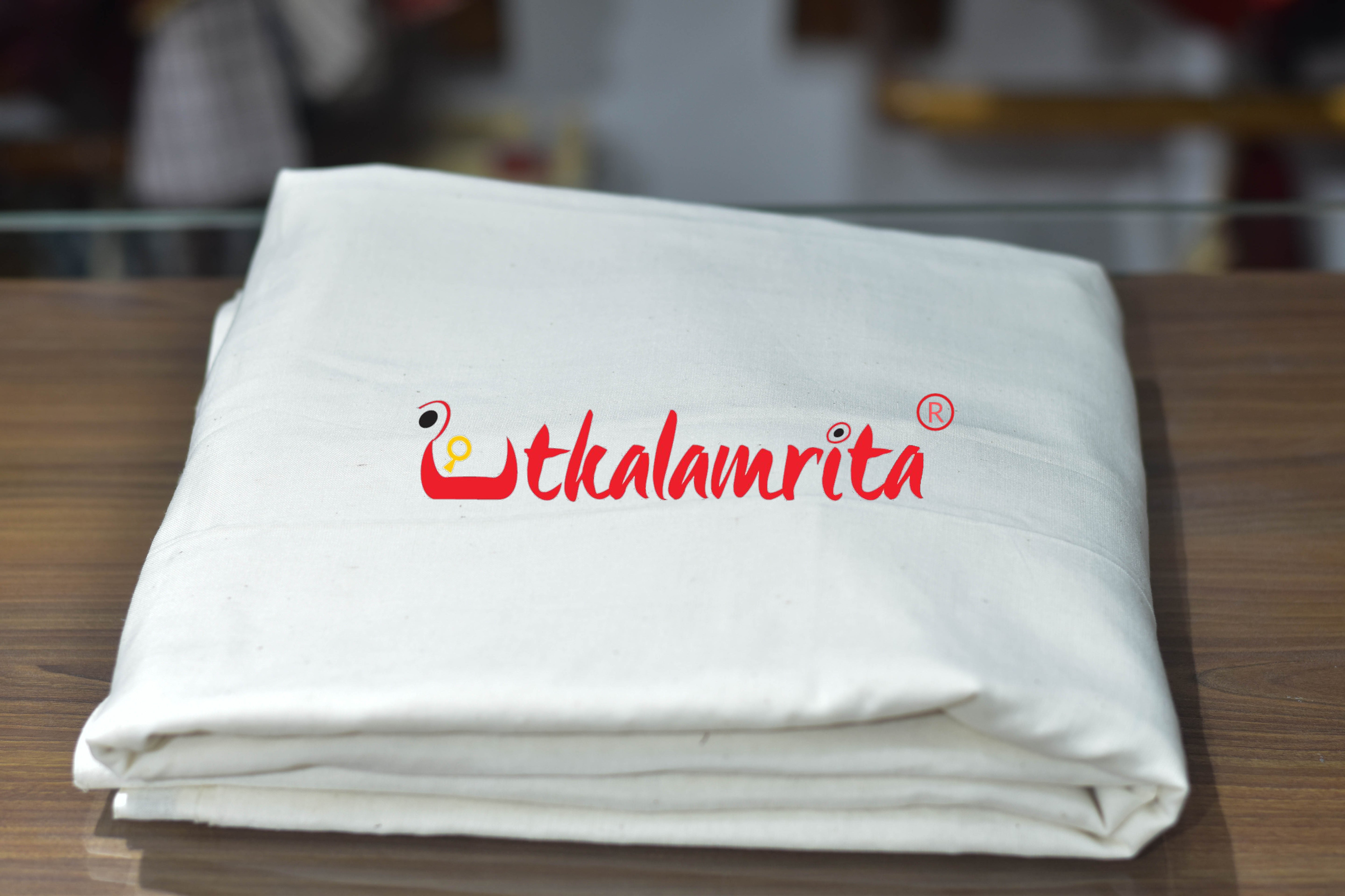 Plain White Maniabandha Cotton (Fabric)
