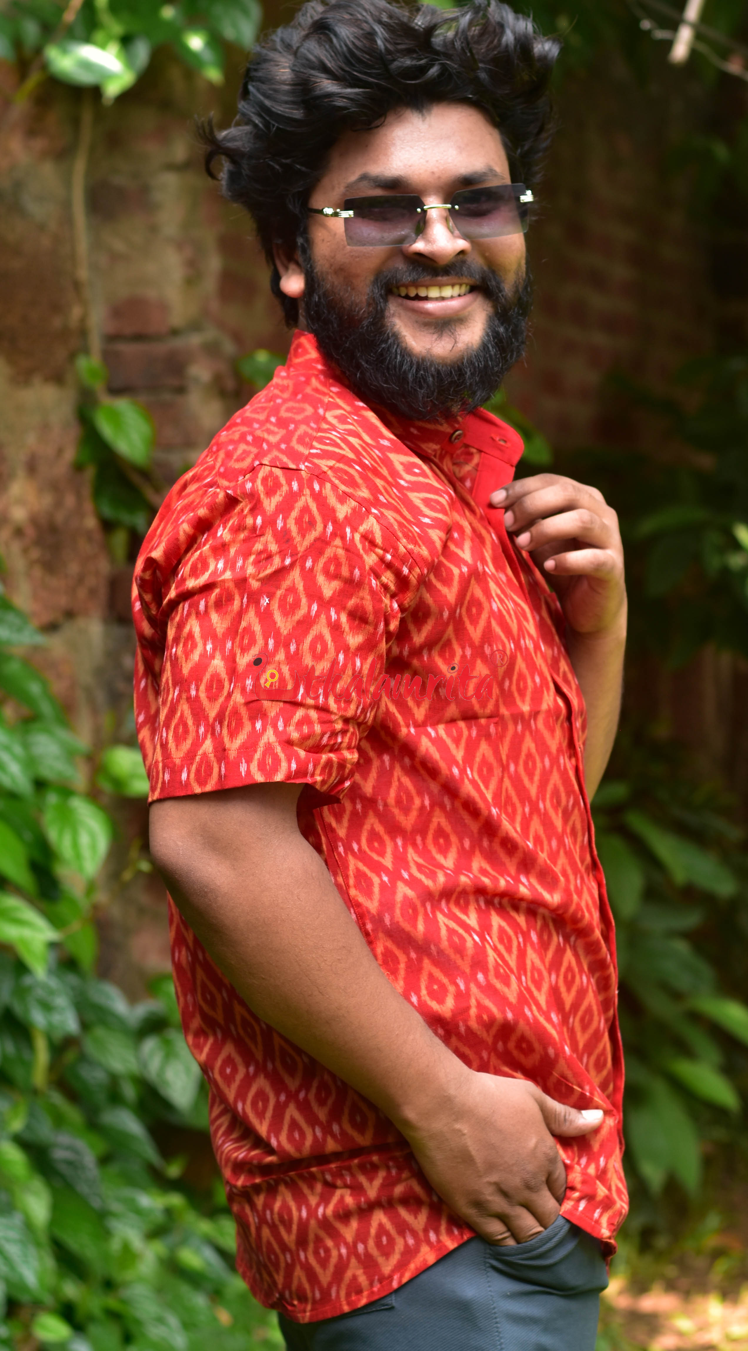 Red Fire Fusion (Mens' Half Shirt)