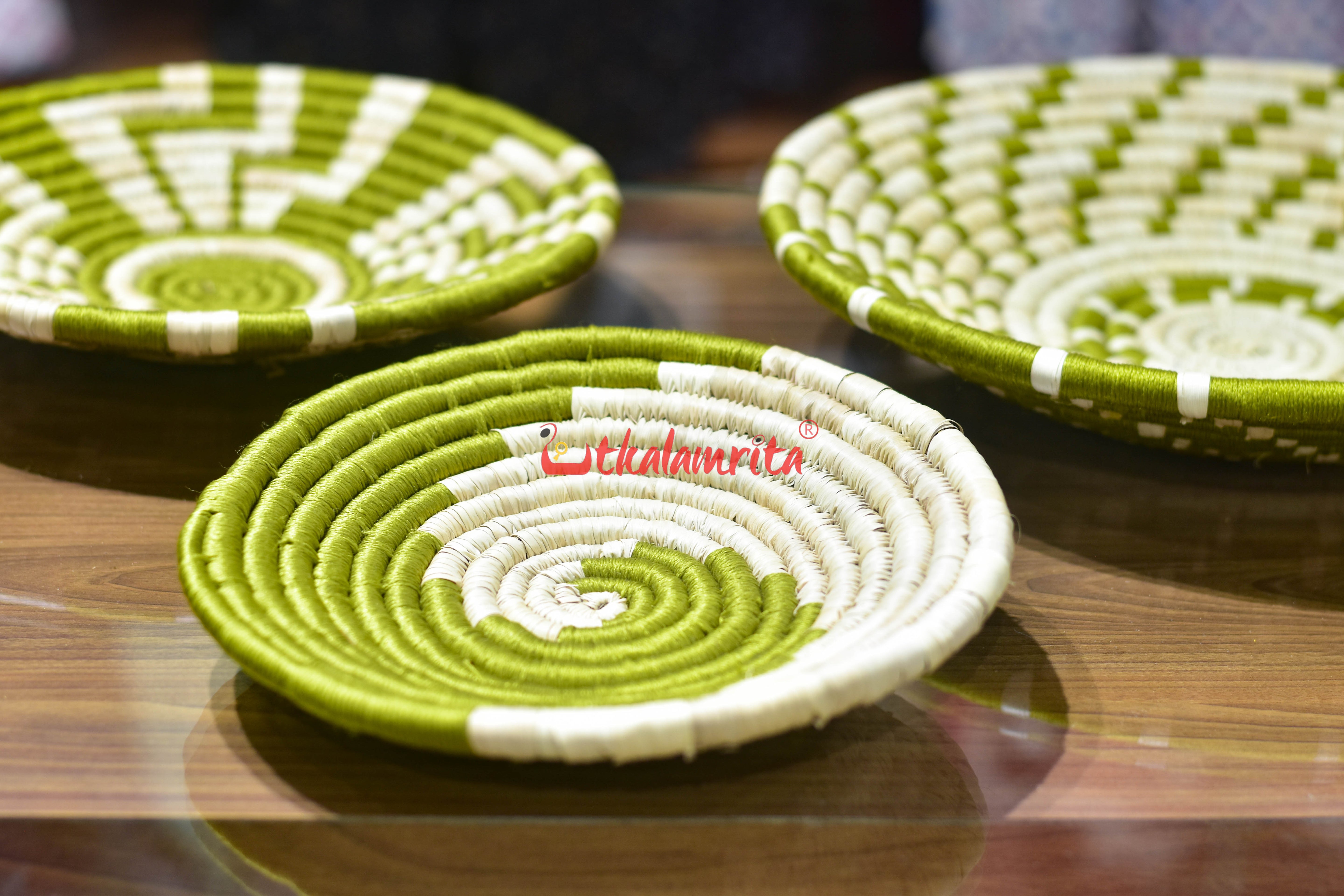 Sabai Grass Olive Wall Basket- Small