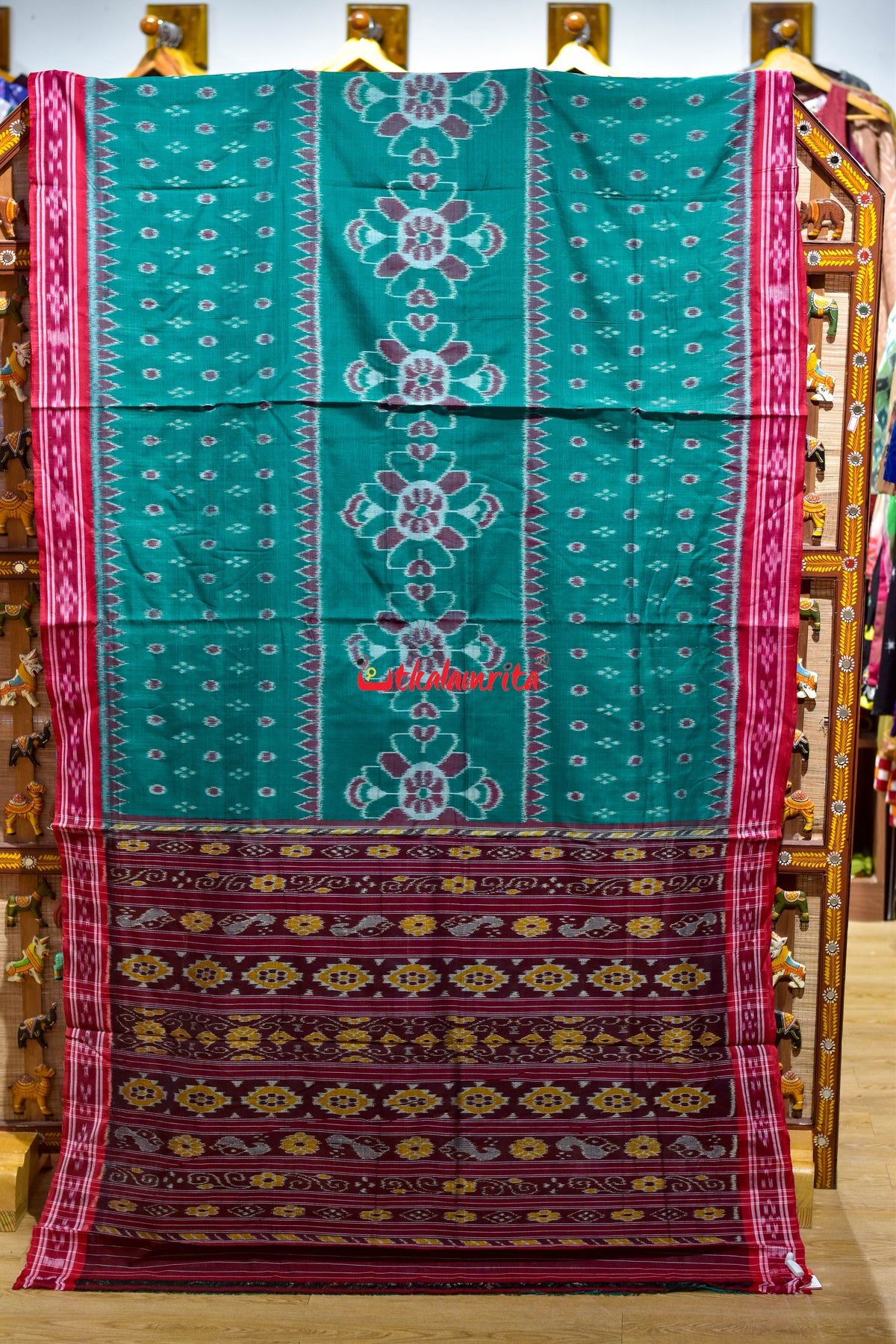 Green Red Middle Flower Khandua Cotton Saree