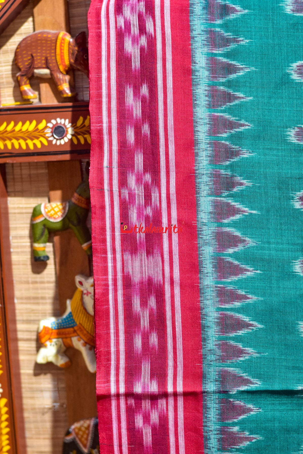 Green Red Middle Flower Khandua Cotton Saree