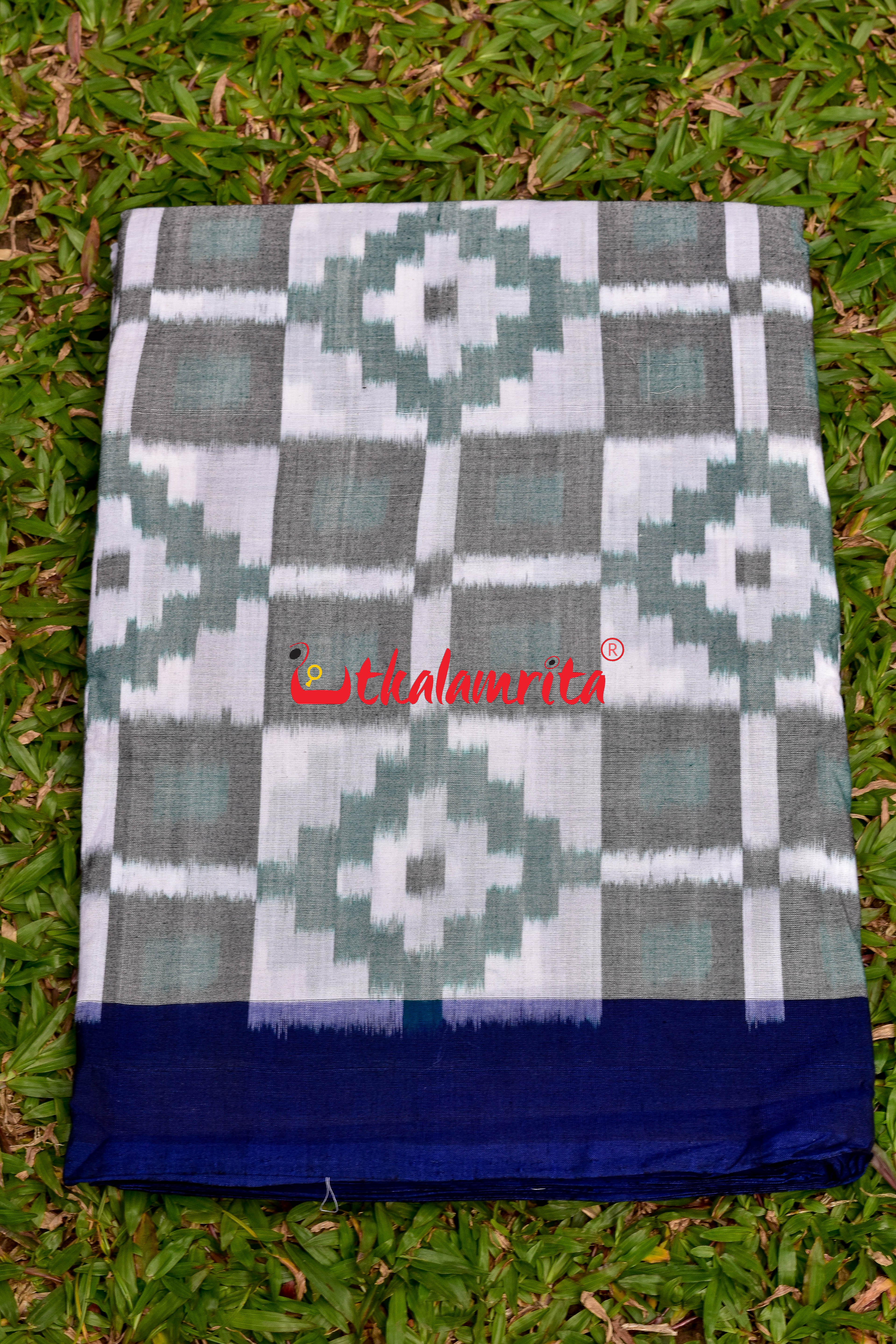 Green Grey White Kuthi Pasapali (Fabric)