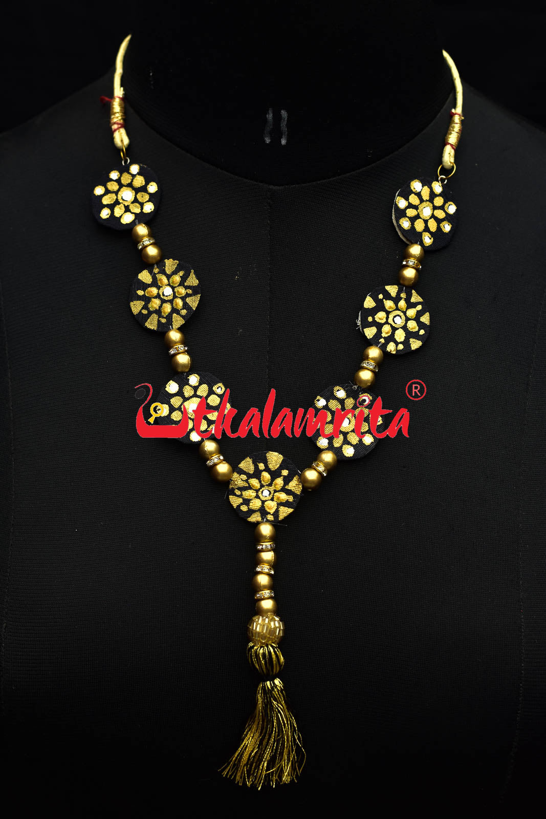 Golden In Black Beauty Long Necklace Set