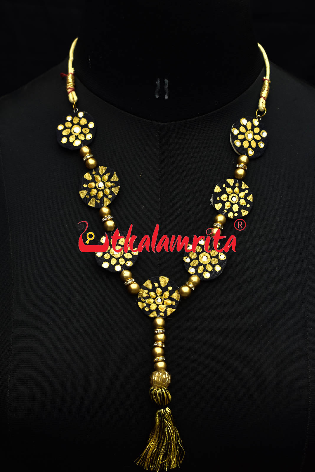 Golden In Black Beauty Long Necklace Set