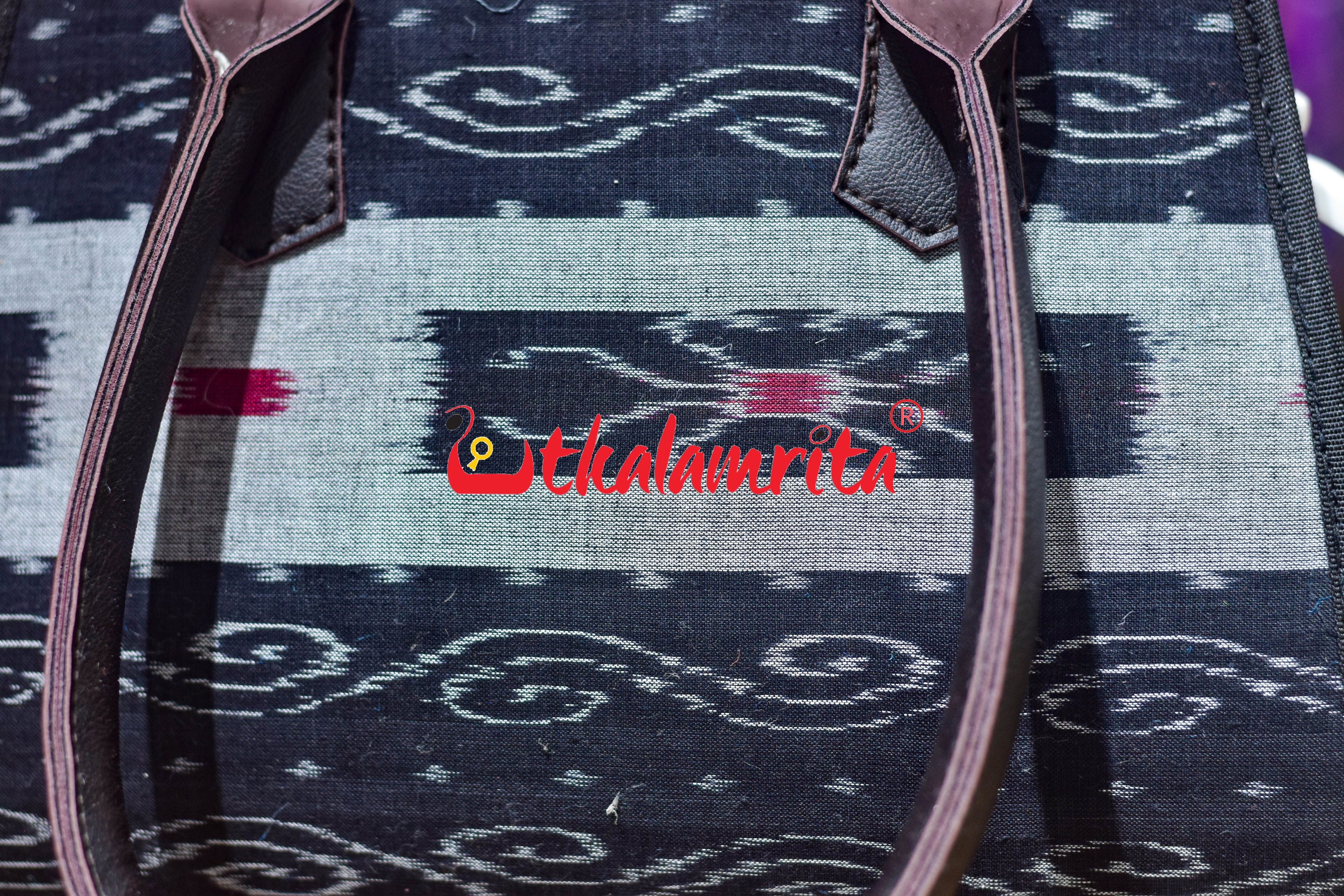 Black Single Flower Lines Trapezium Vanity Bag