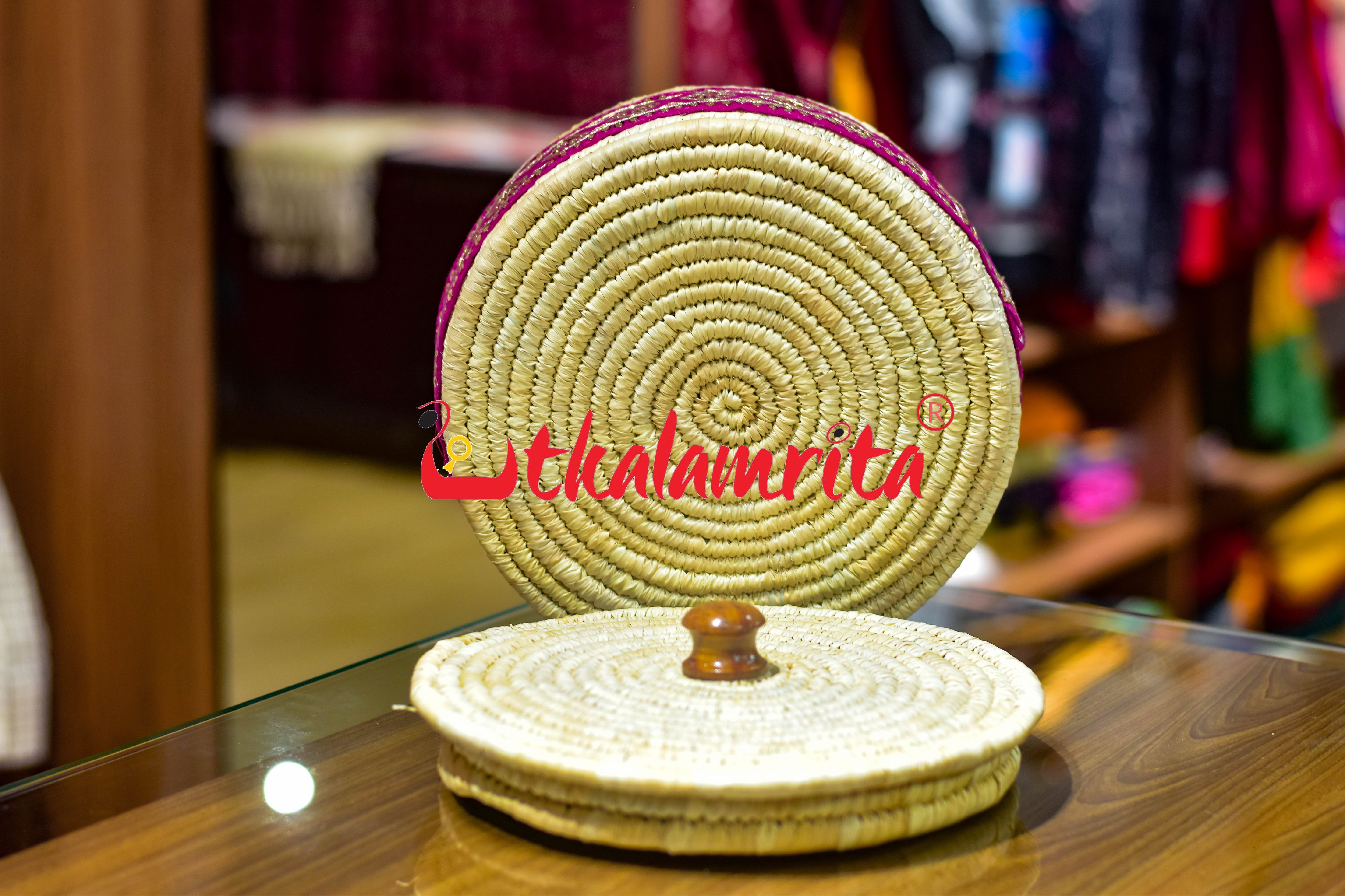 Binding Designer Roti Box with Pink Lace