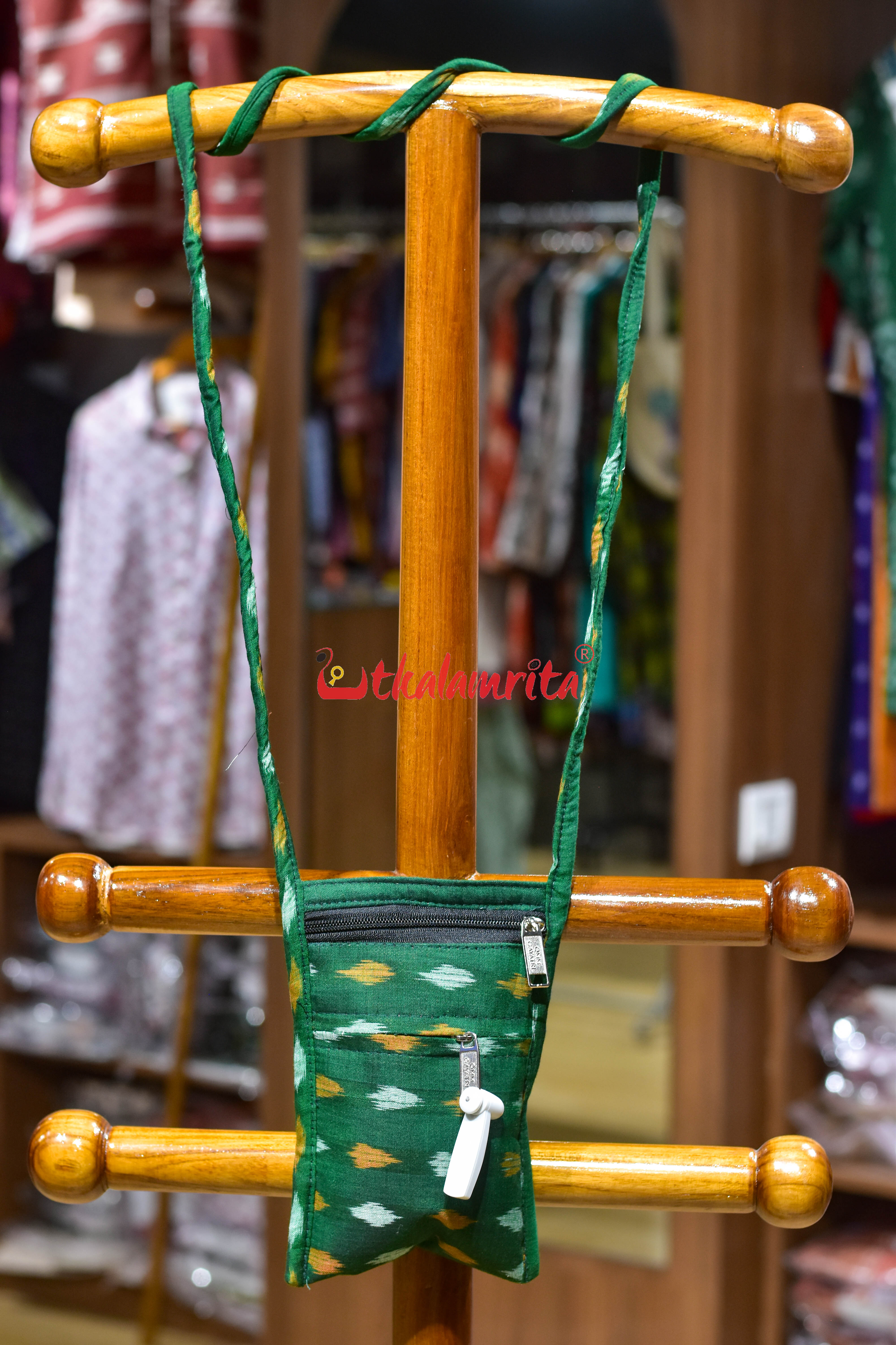 Green Dots Bandha Mobile Sling Bag