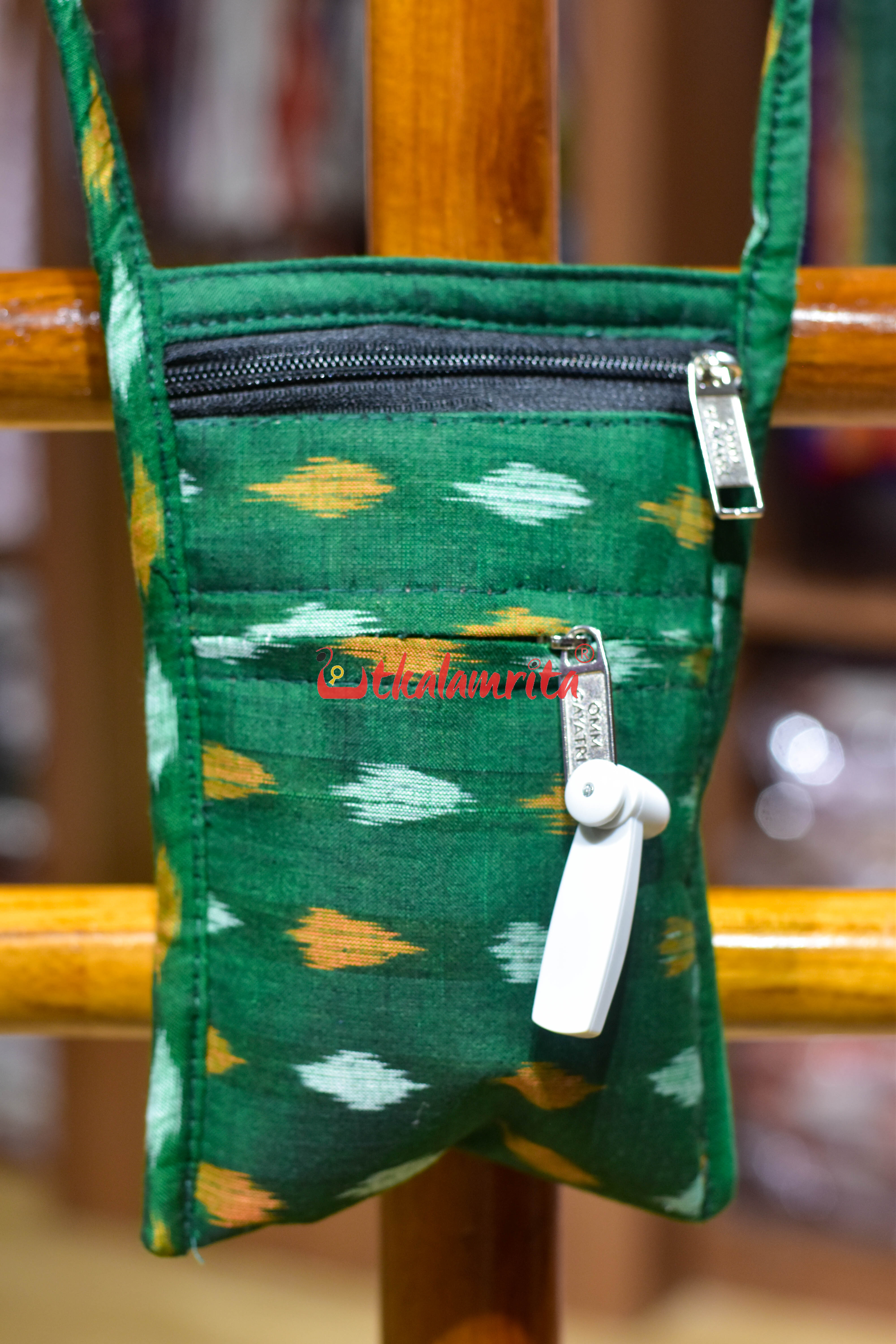 Green Dots Bandha Mobile Sling Bag