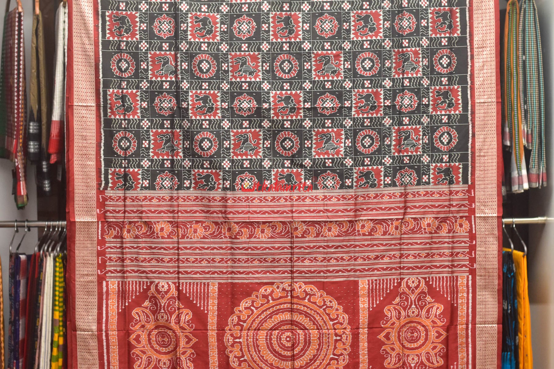 Lion & Elephant Kuthi Pasapali Silk Saree