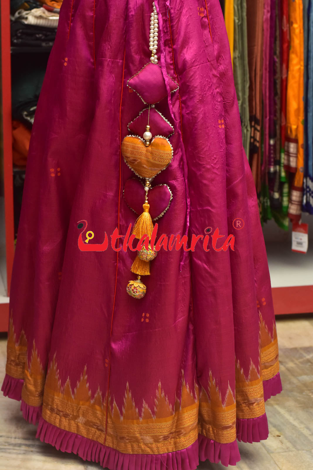 Queen's Necklace Khandua Silk (Lehenga)