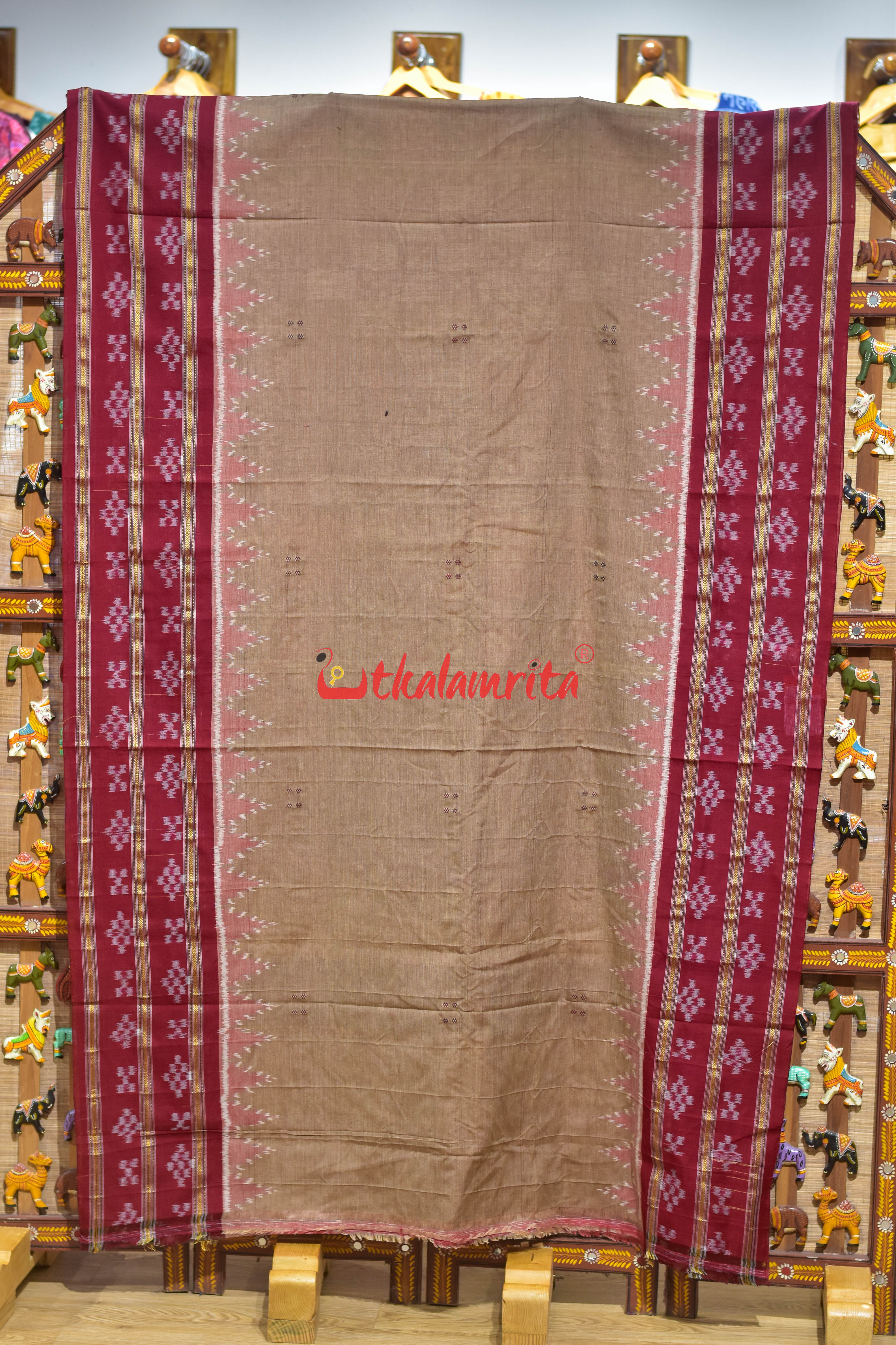 Chandan Maroon Double Pasapali Border Khandua Cotton Saree