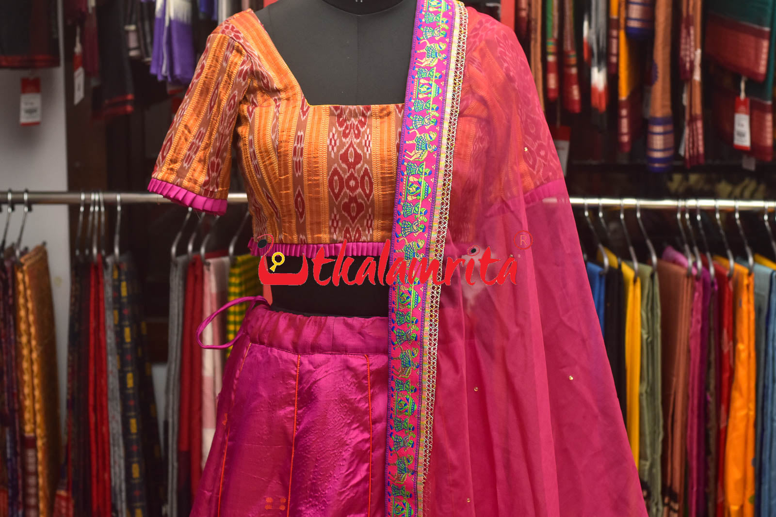 Queen's Necklace Khandua Silk (Lehenga)